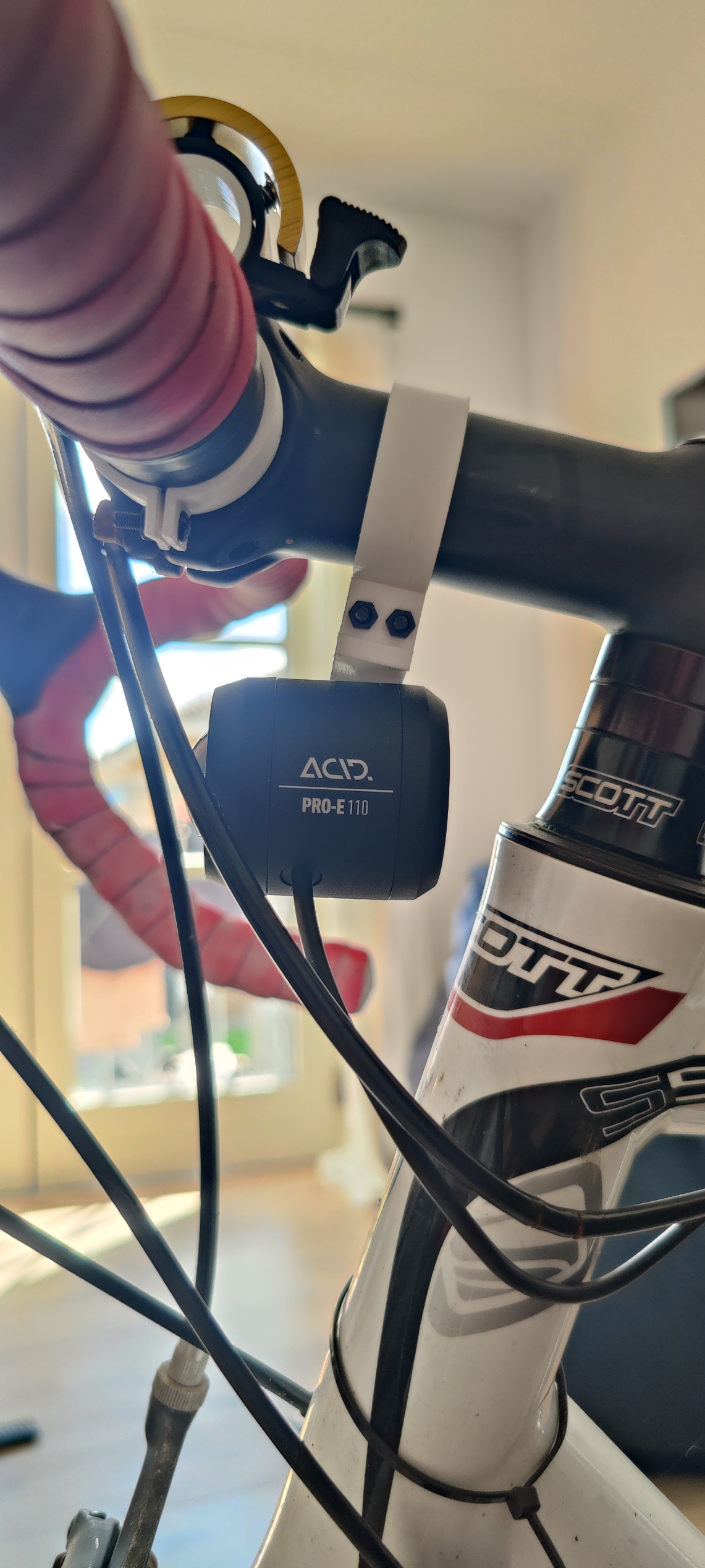 Acid Pro-E 110 mounting bracket