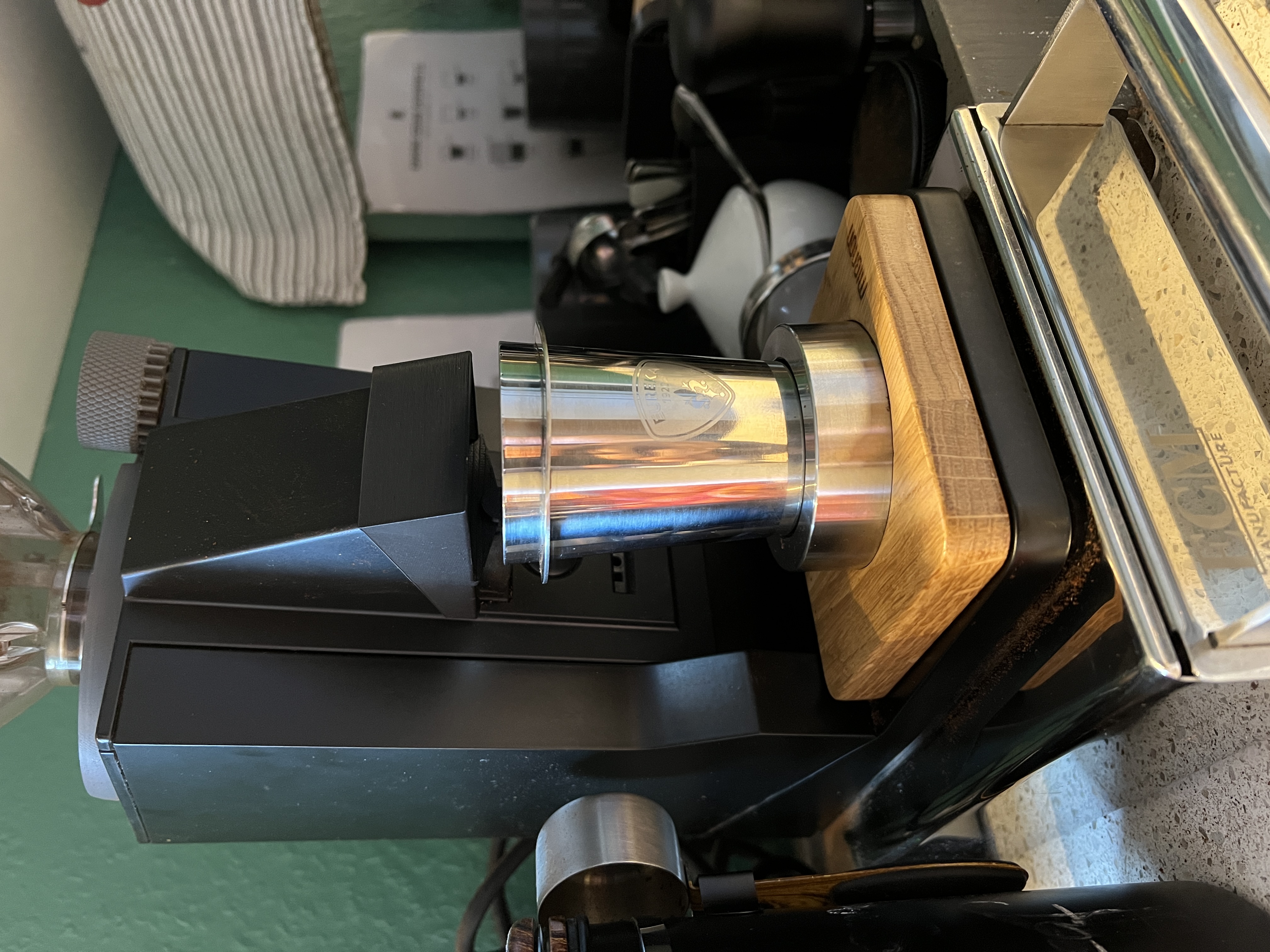 Eureka Mignon Single Dose Output-Attachment