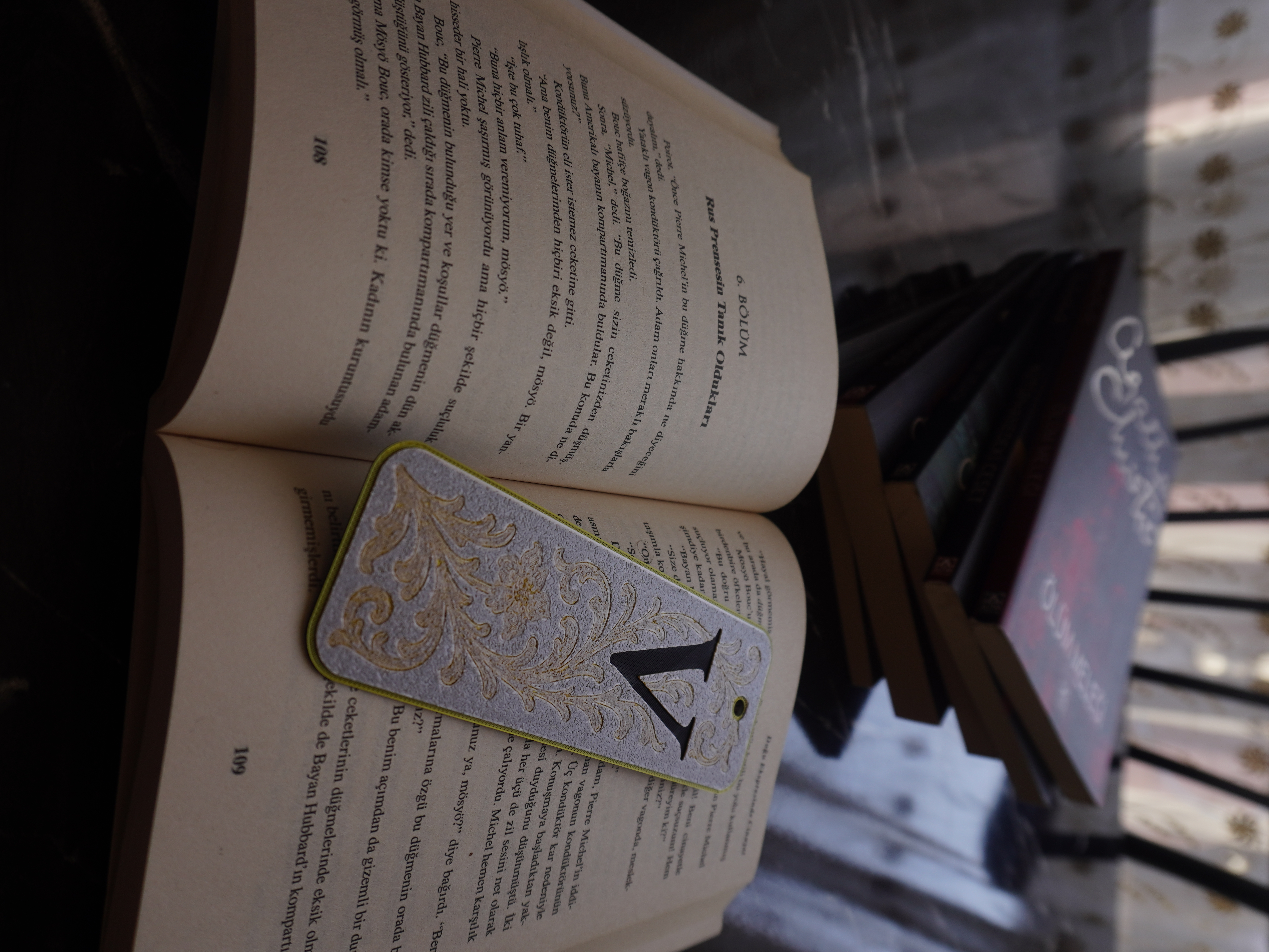 Elegant Monogram Bookmark – Letter V
