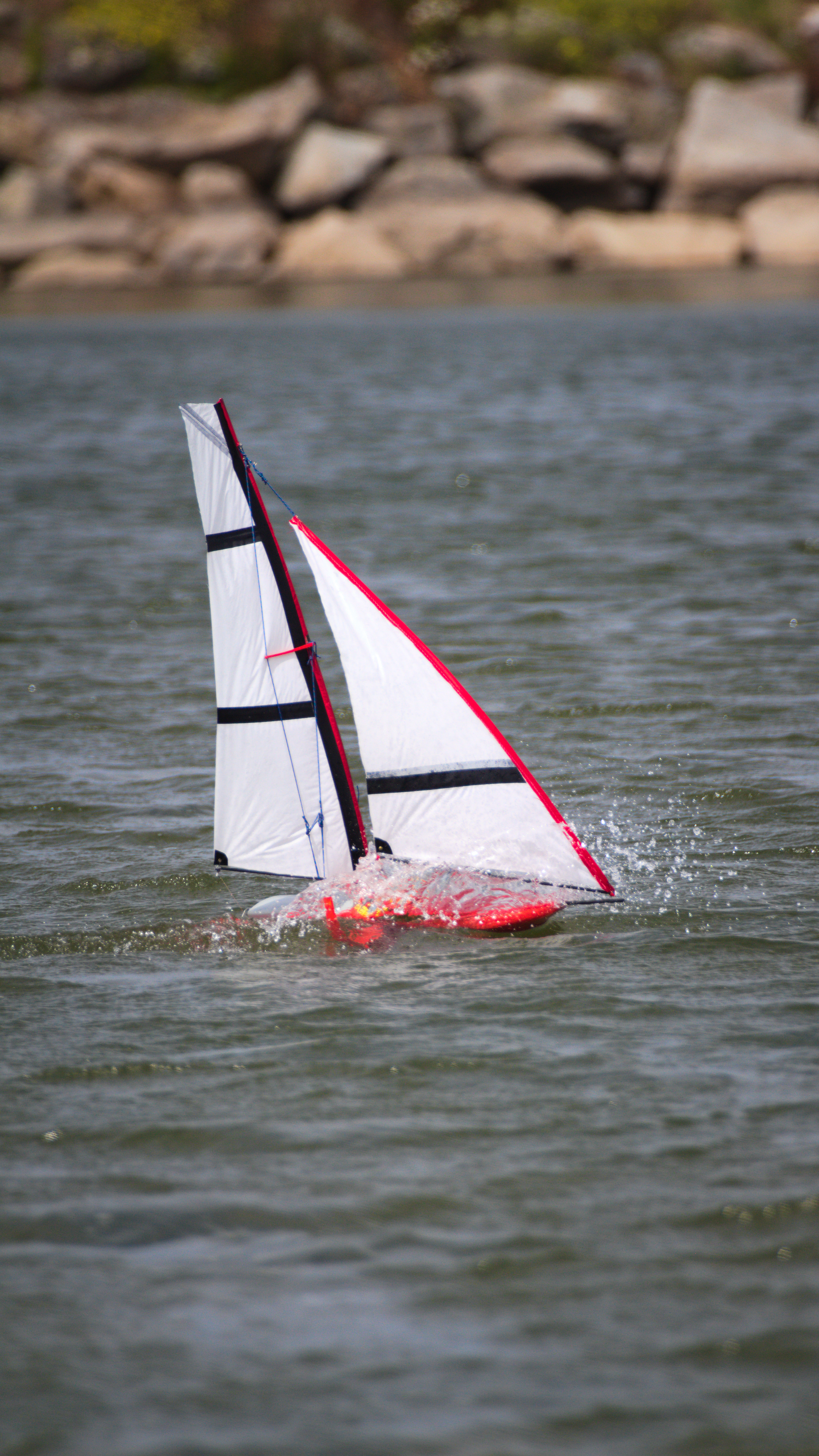rc imoca foiling sailboat — miniatura 4