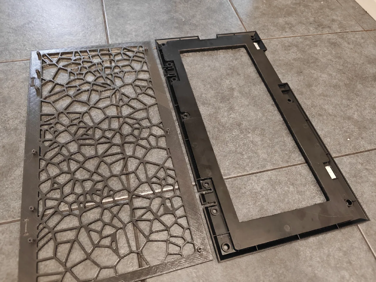 Fractal Design Define XL (v2) voronoi front panel by Spegelius