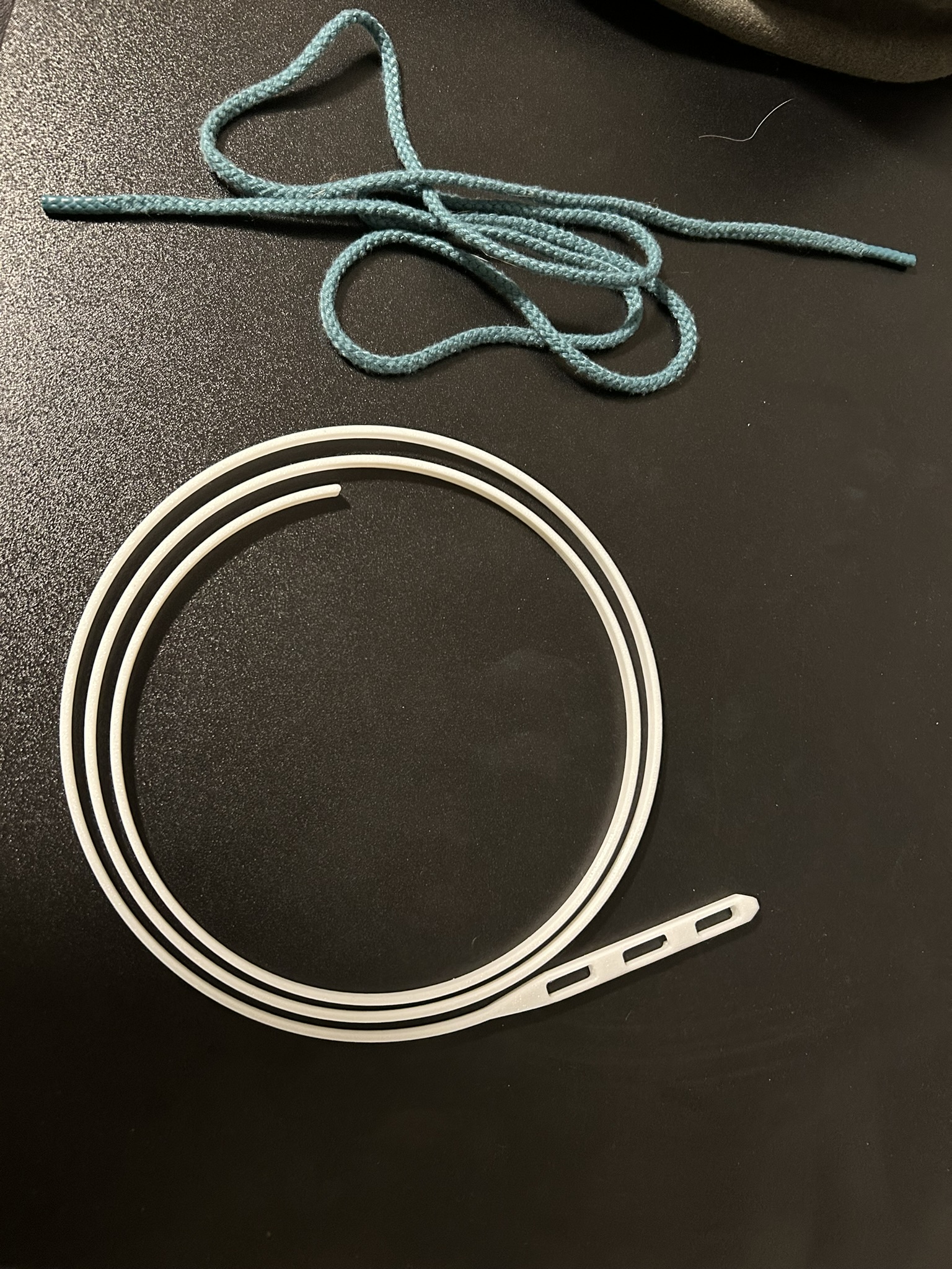 Miniatura 4 do modelo 3D Drawstring Needle