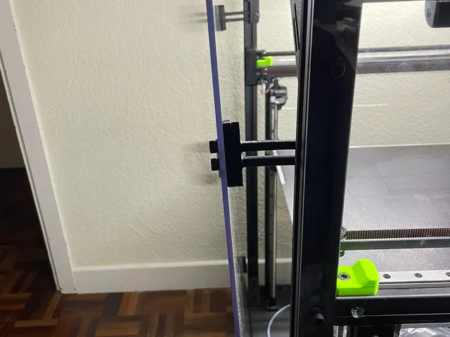 Tilt Hinge Vent for RatRig V-Core 4 Enclosure