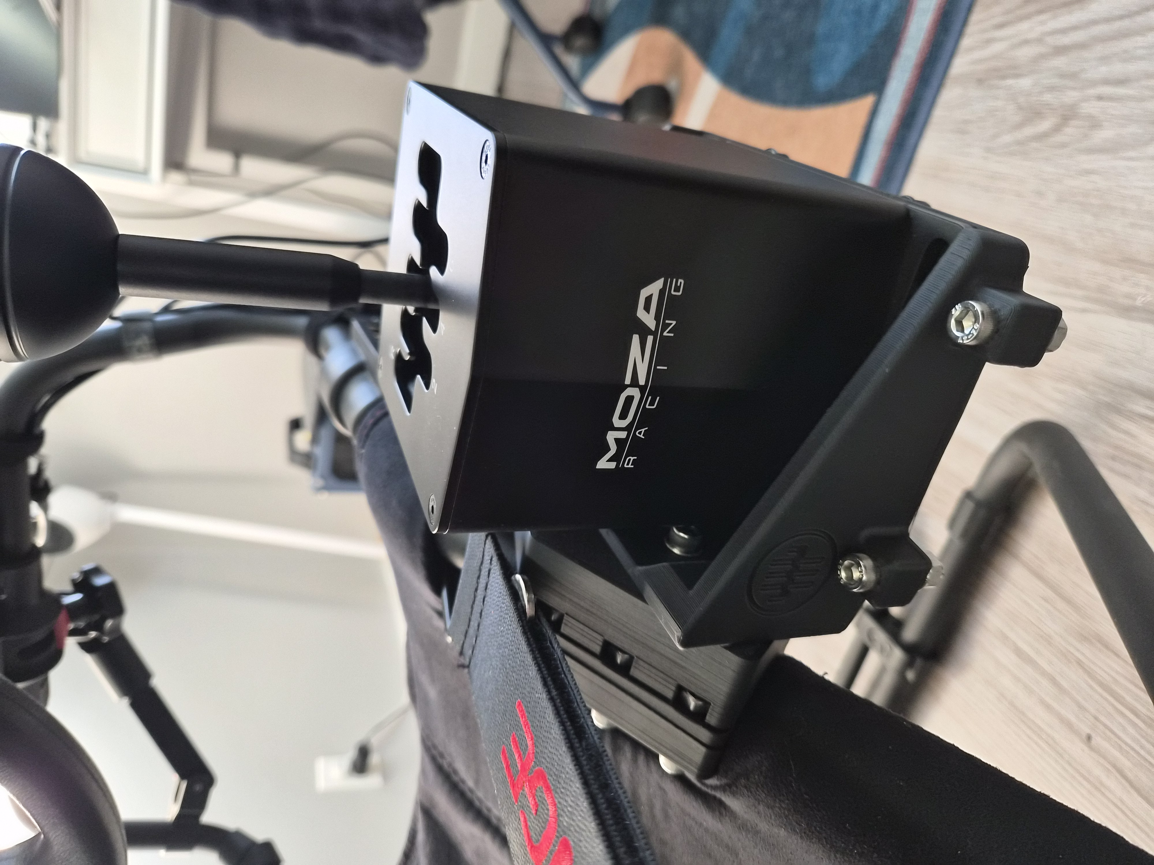 Moza HGP Mount for Playseat Challenge