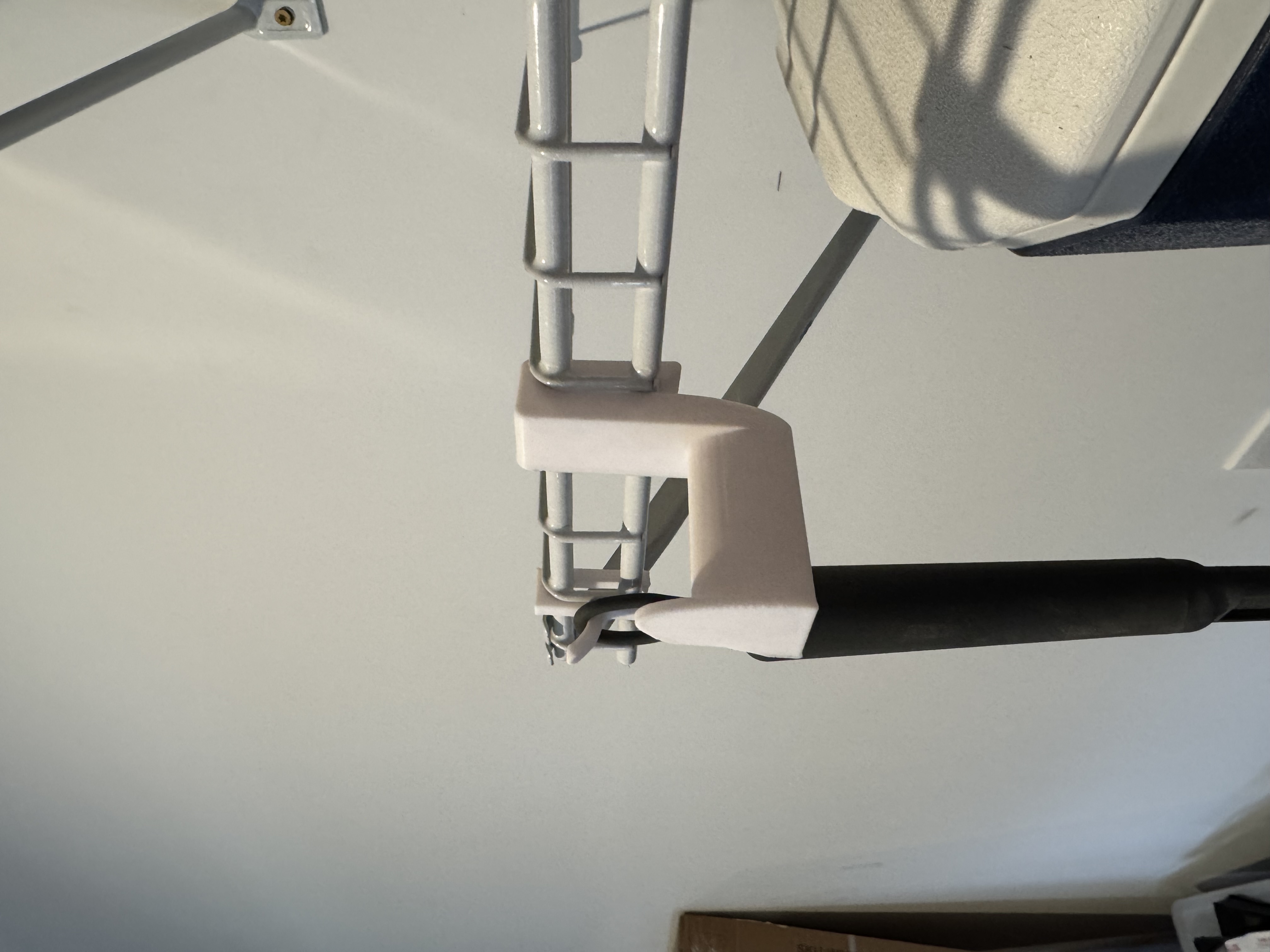 Closetmaid Headphone Holder