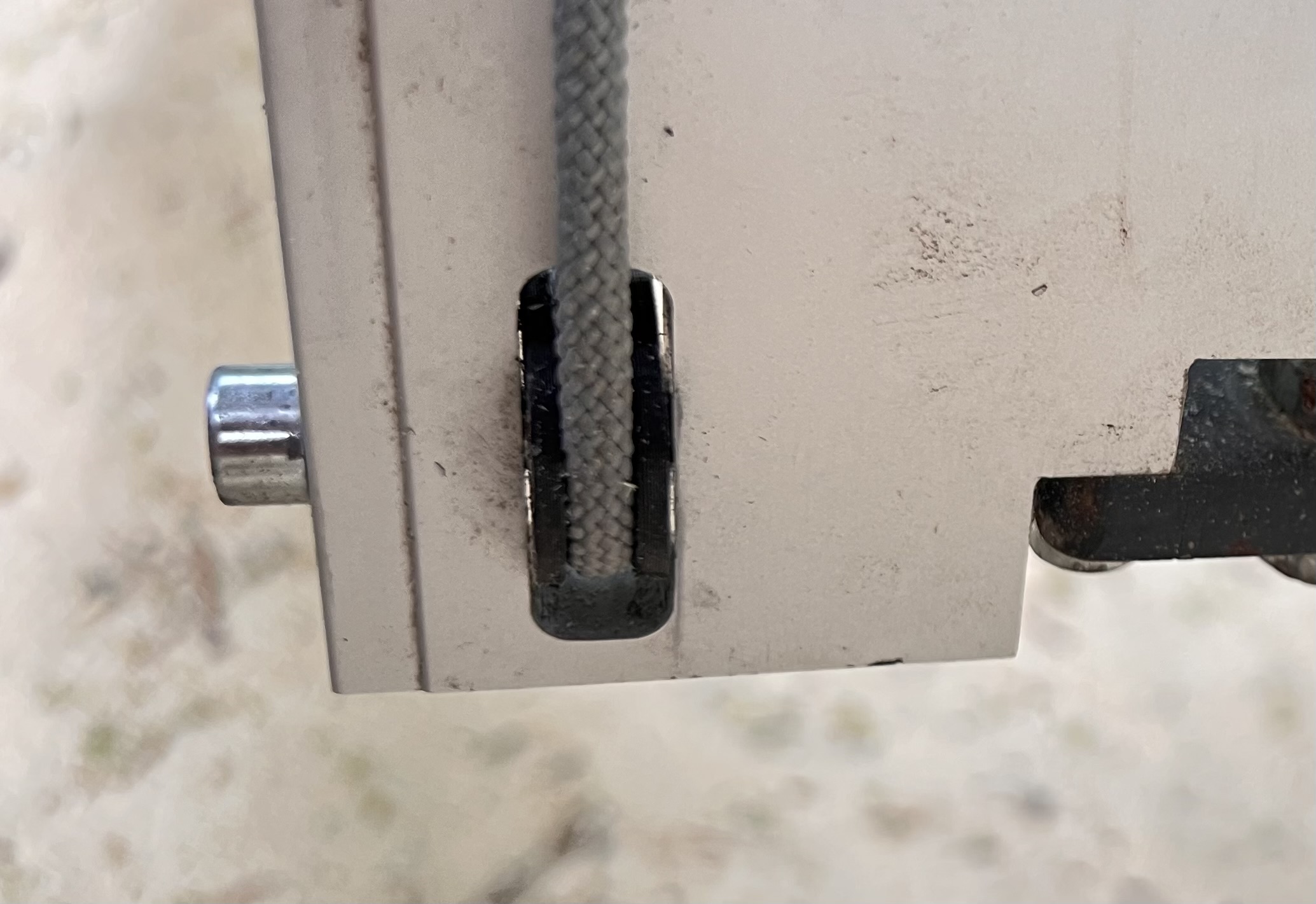 Deflection pulley for log risers of a Logosol F2(+) sawmill