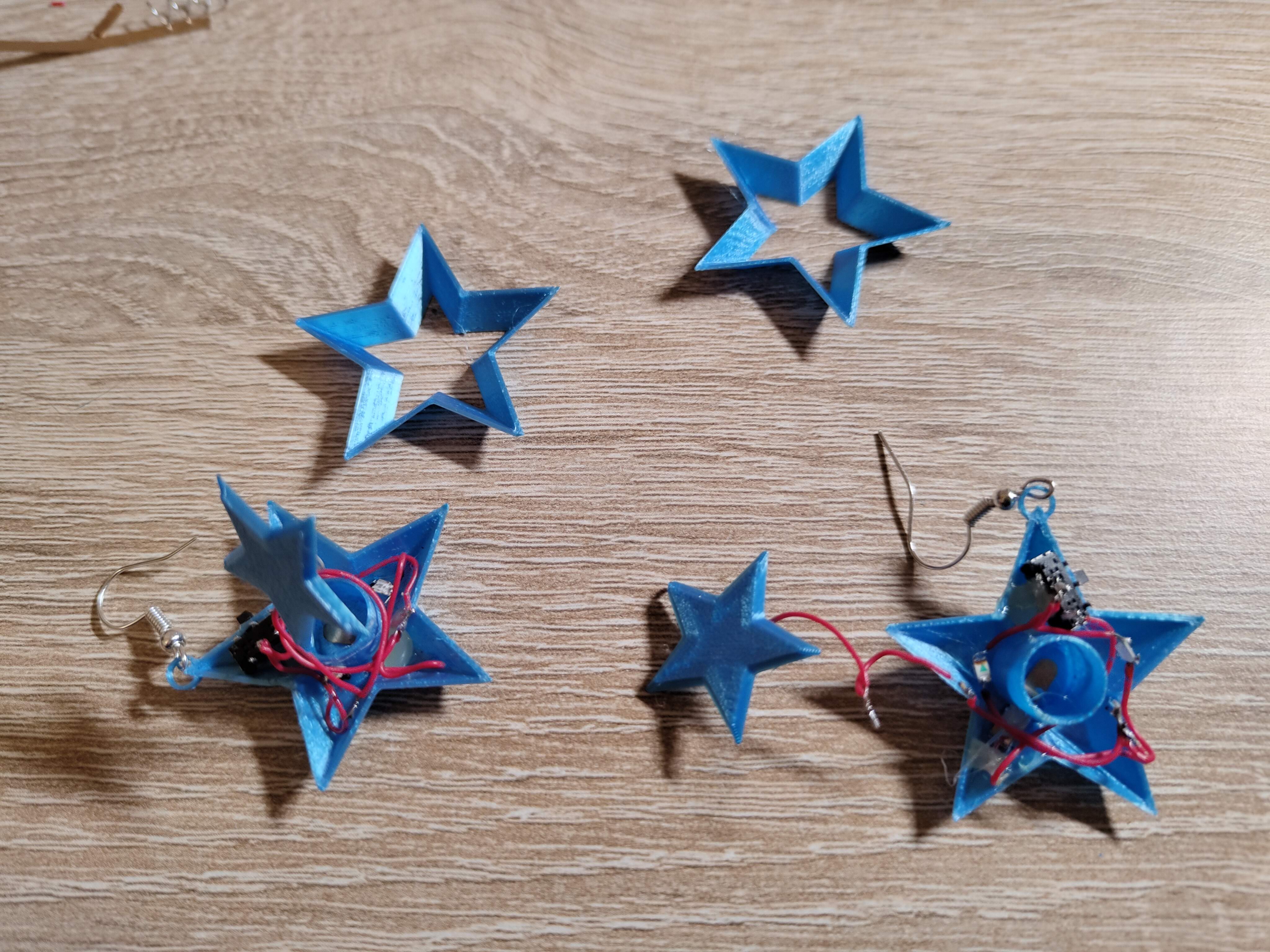 Glowing star earrings