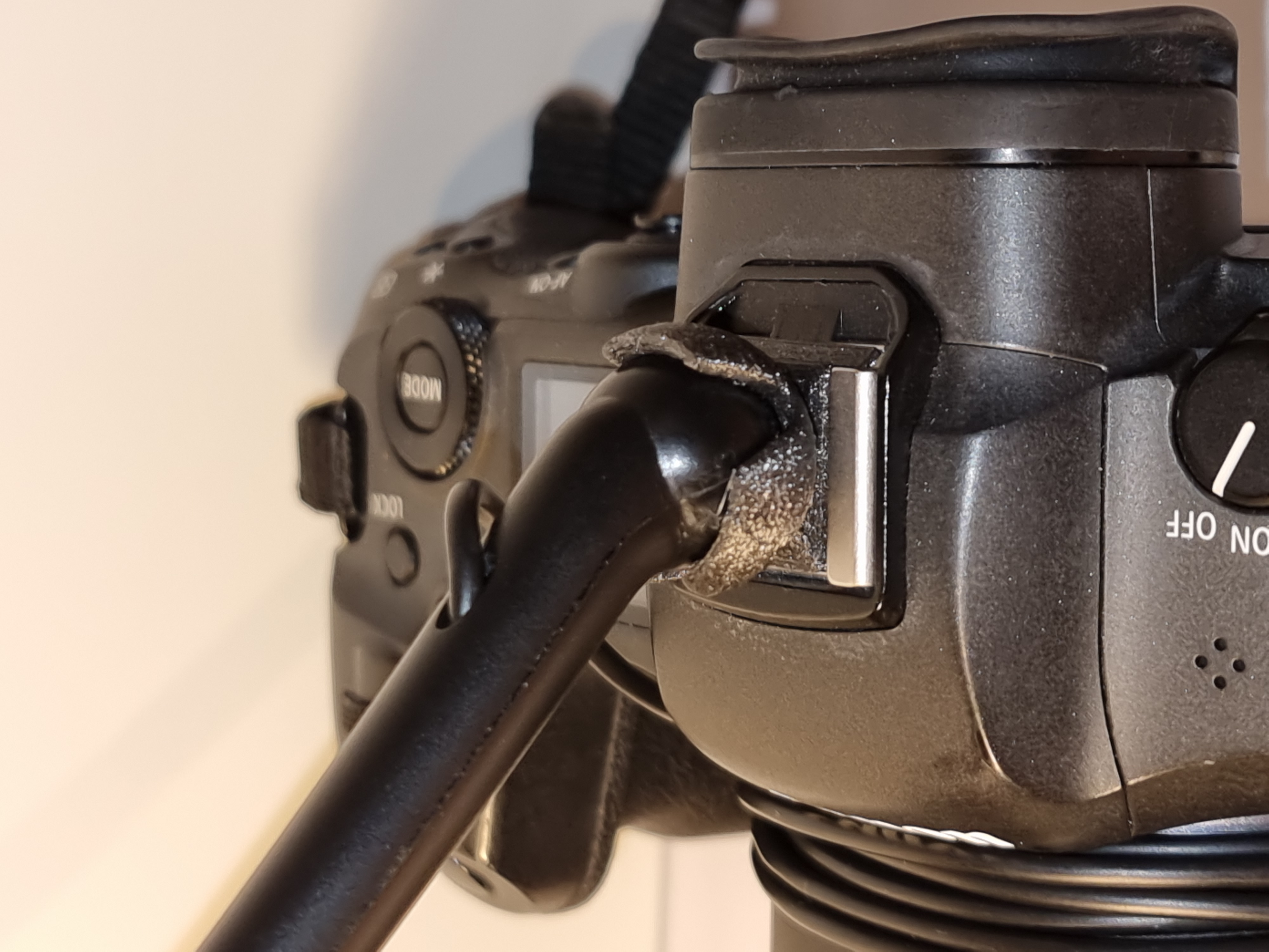 Plantronics microphone ball jointed Canon hot shoe adapter