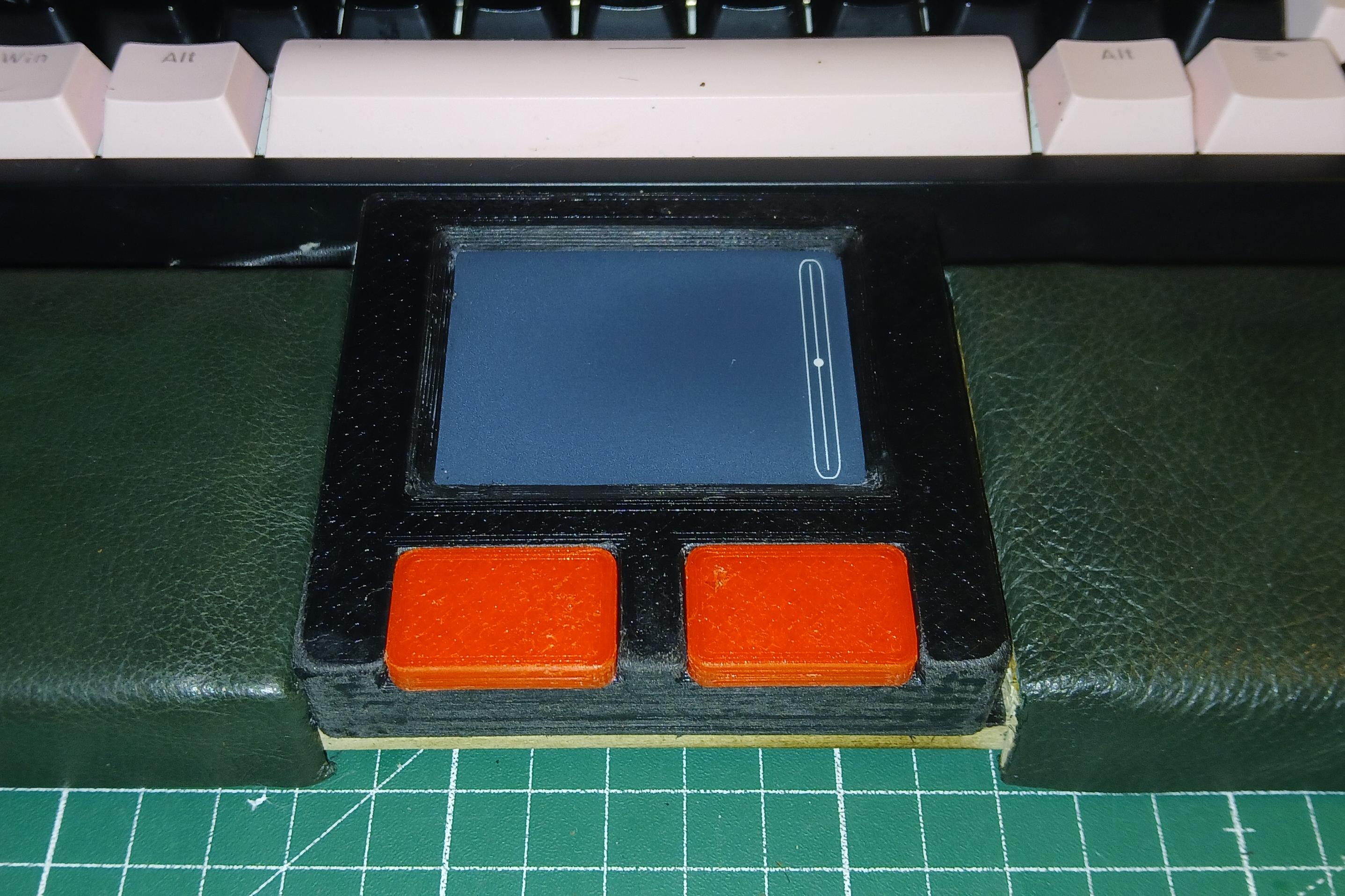 Touchpad housing for TM9957 — miniatura 3