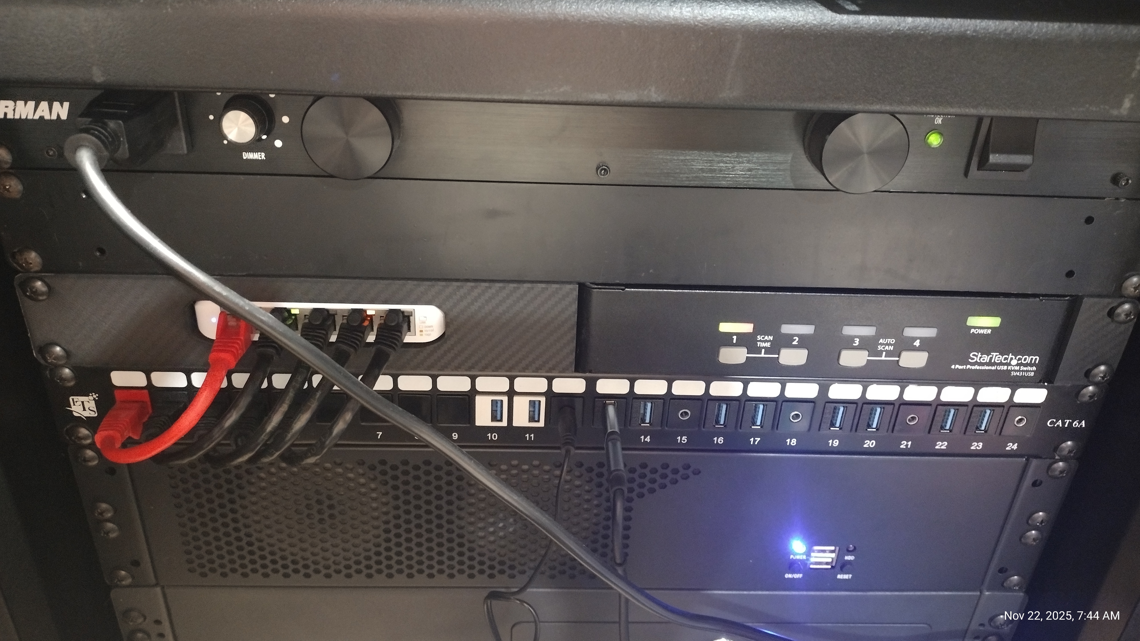 Startech VGA KVM and Ubiquiti Flex mini switch for a 19" rack