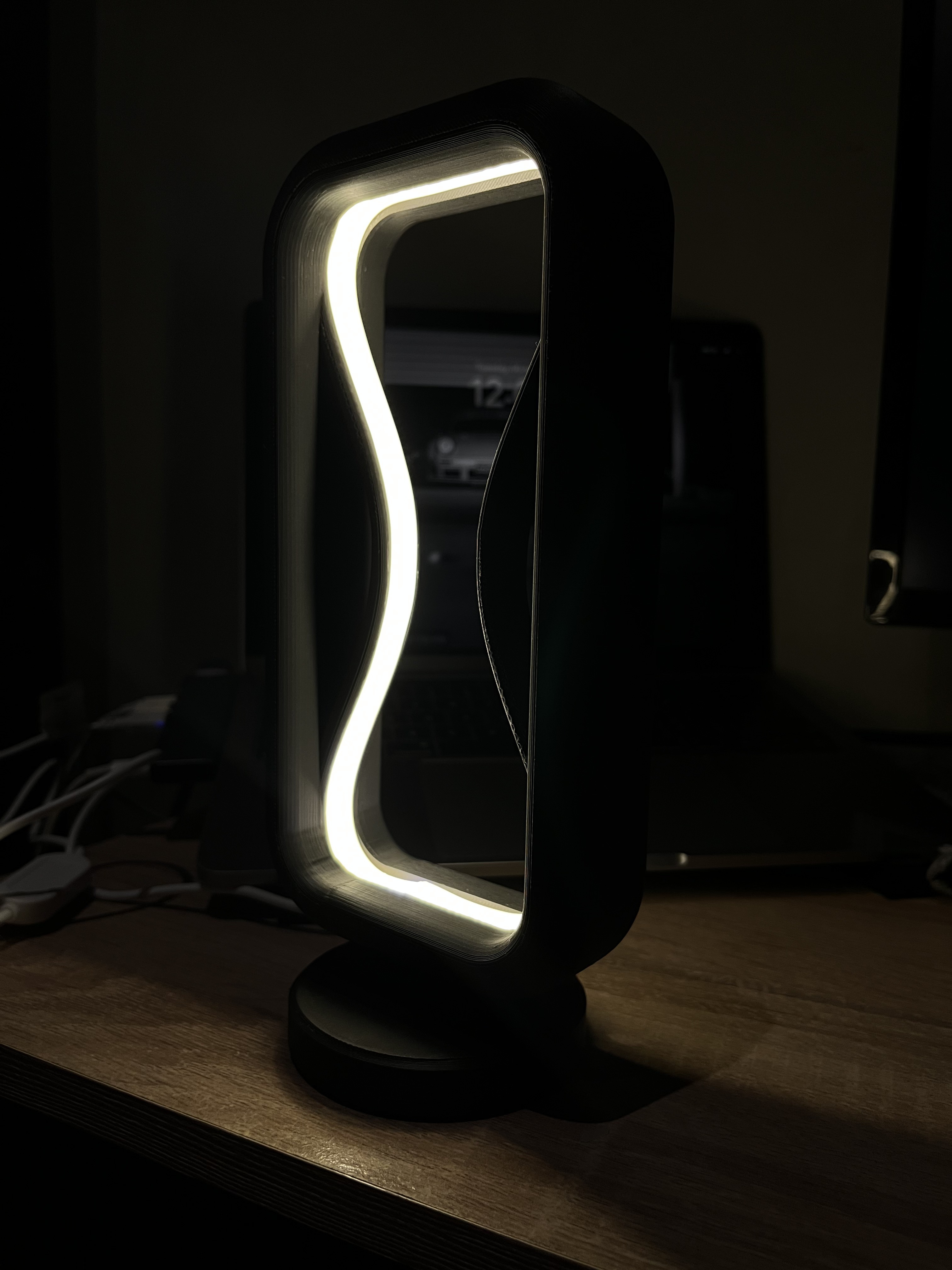 Lamp - Modern Aesthetic For Bedside or Office — miniatura 4