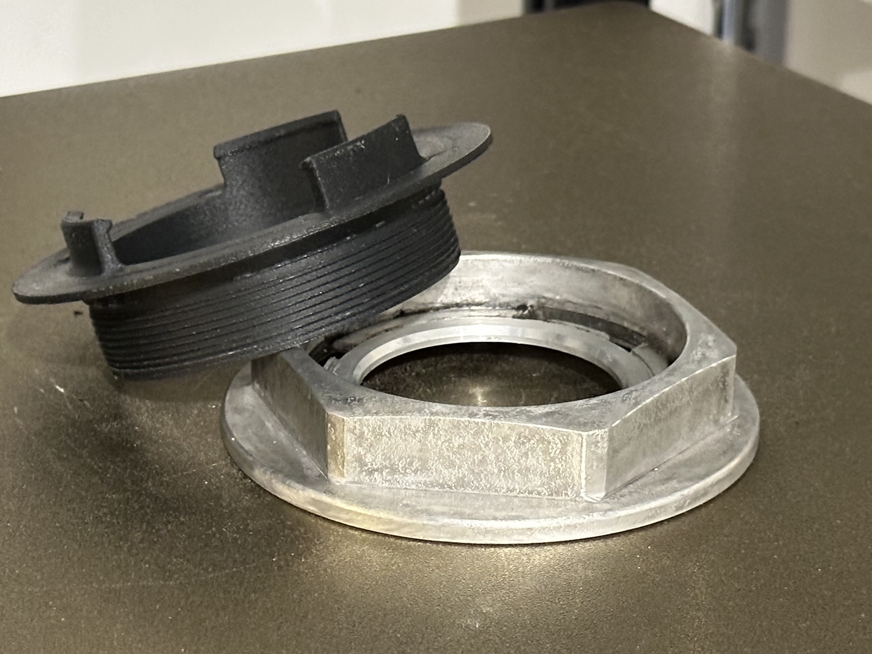 Replacement threaded insert for 80mm Centercaps