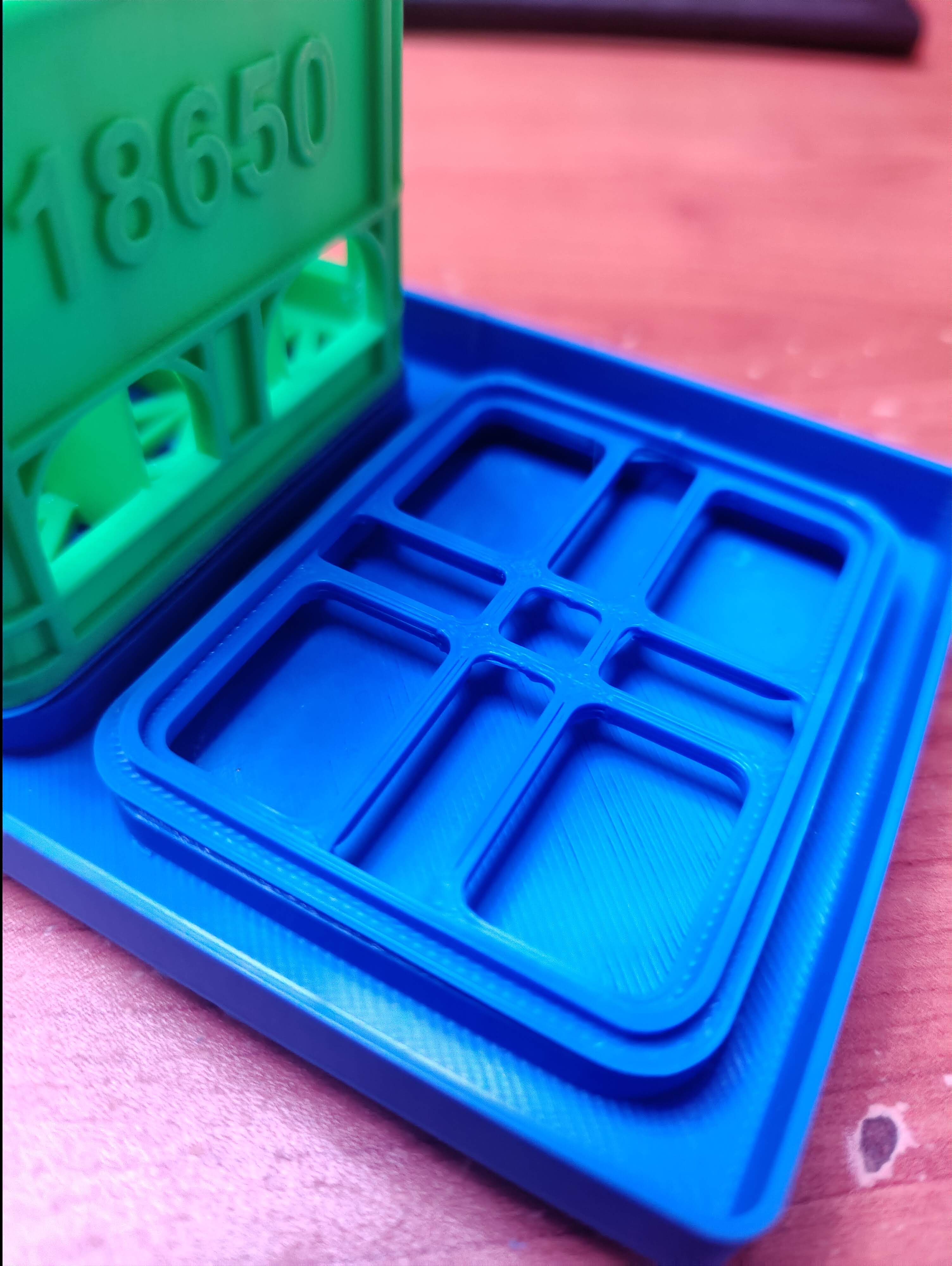 Battery Beer Crate adapter for Gridfinity baseplate