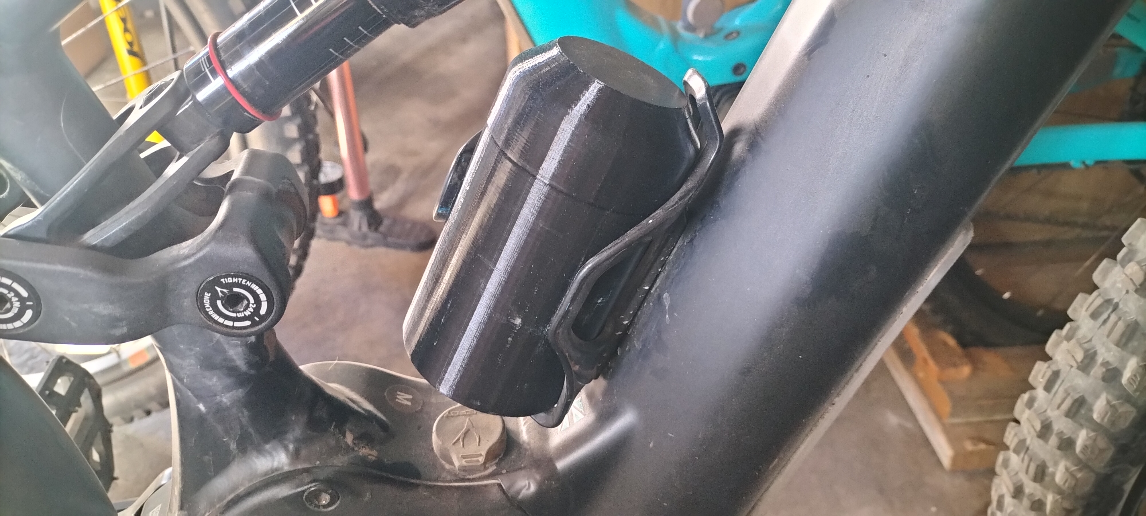 Bike bottle cage tool holder