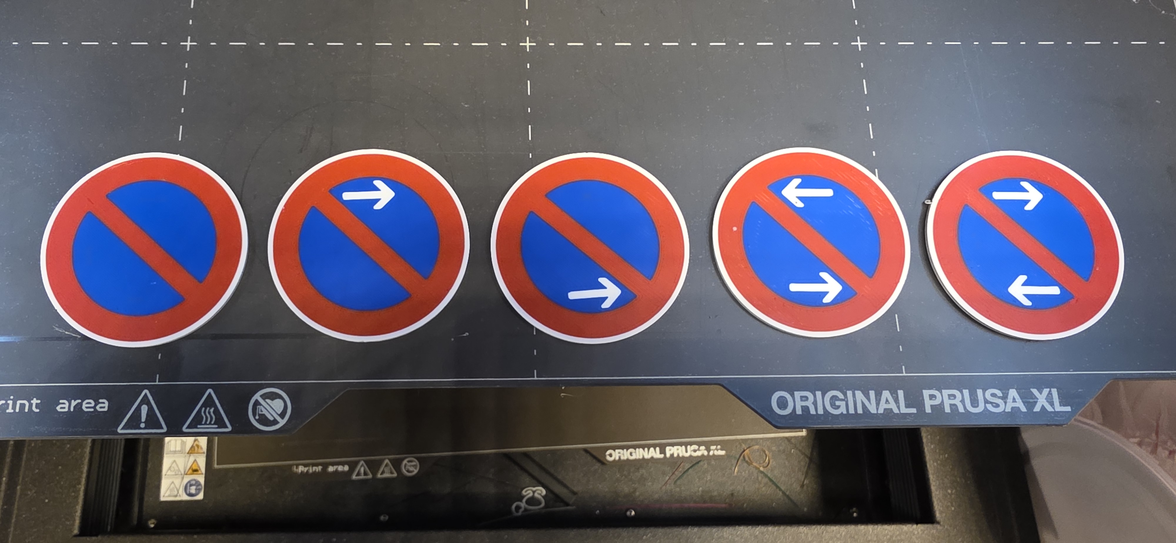 Deutsche Verkehrszeichen 286-xx "eingeschränktes Haltverbot" / German Traffic Signs 286-xx 'Stopping Restriction"
