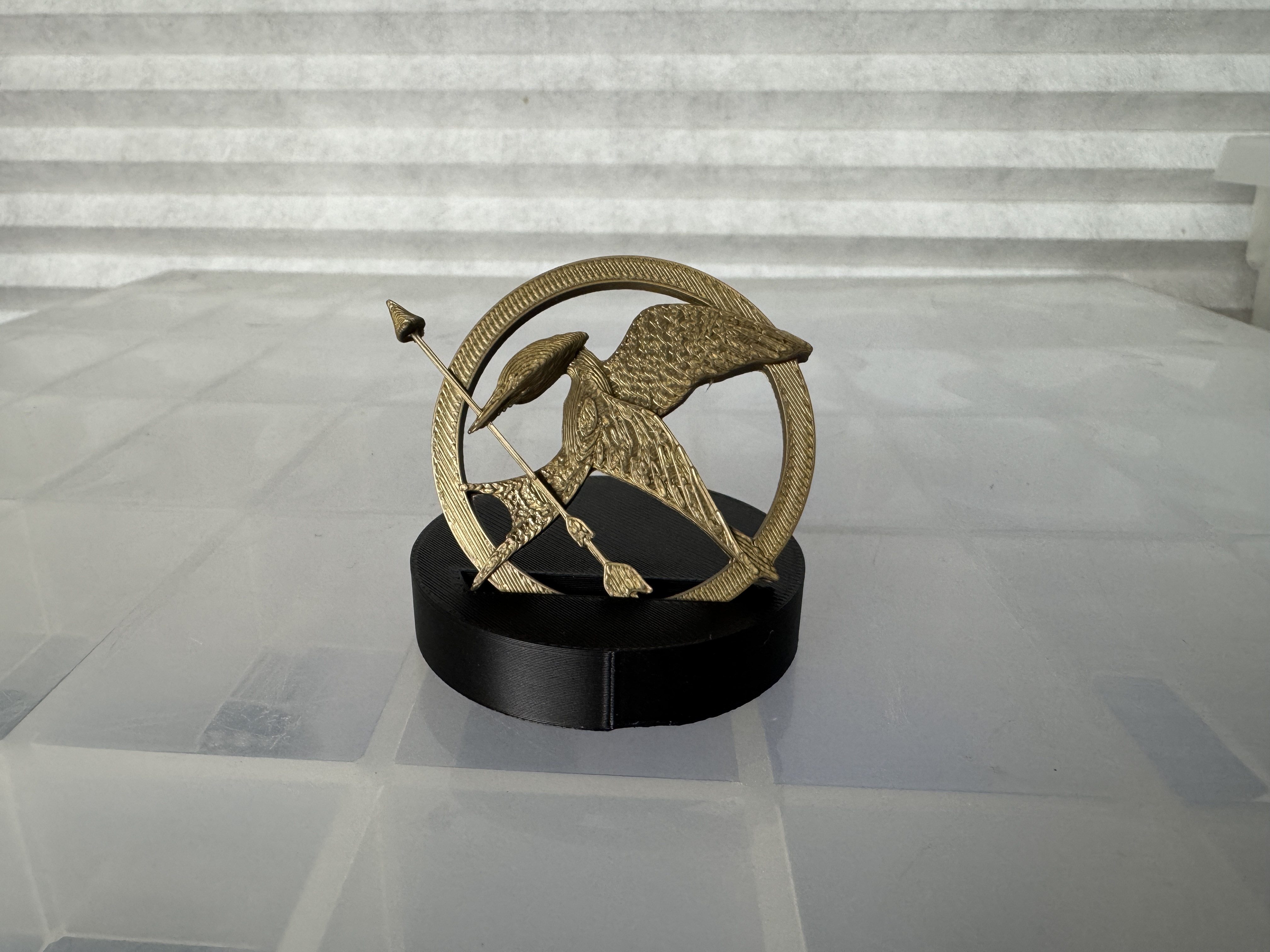 Miniatura 3 do modelo 3D Mockingjay Pin Base
