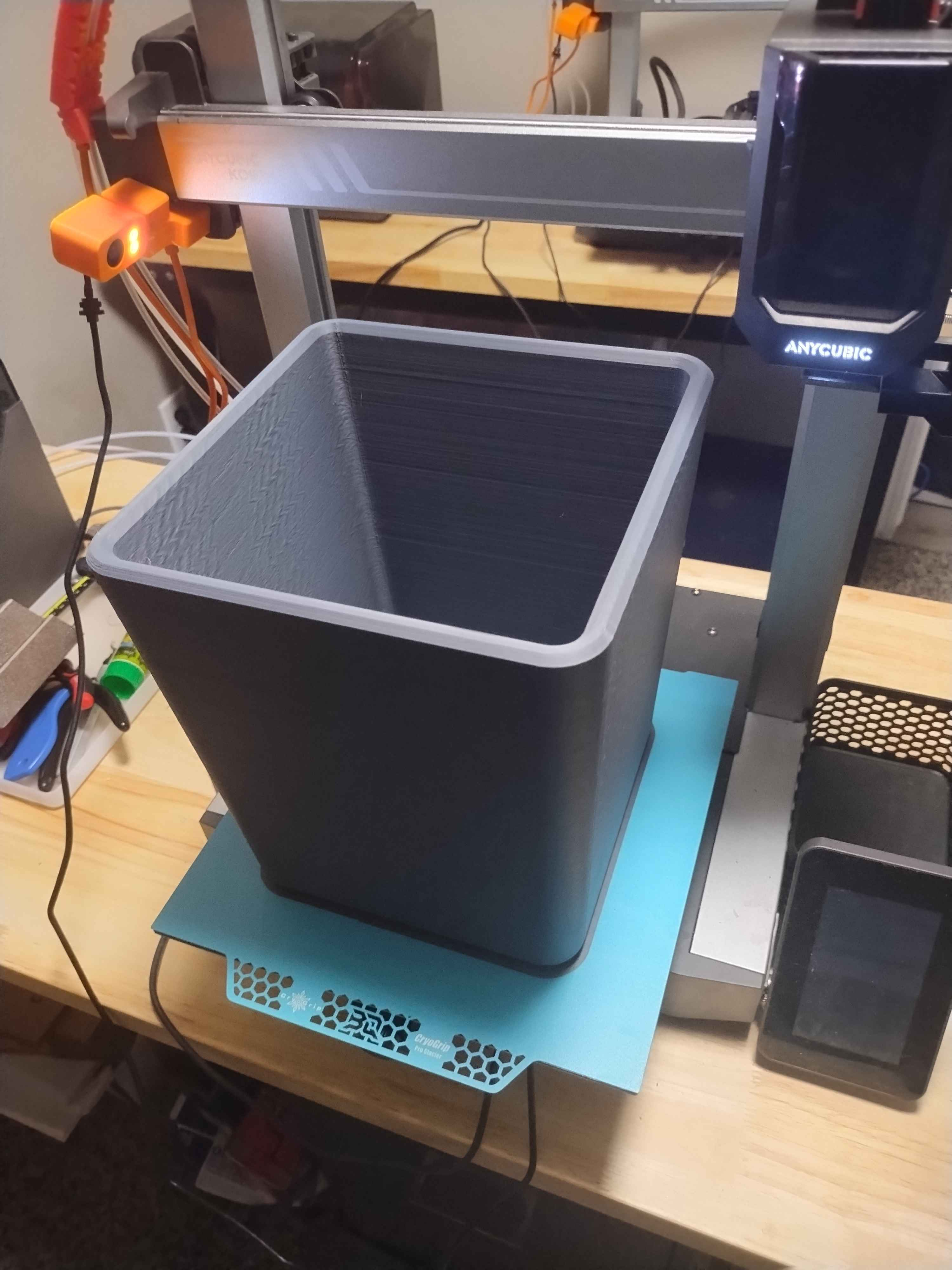 Chunky Large Bin For Storage or Trash