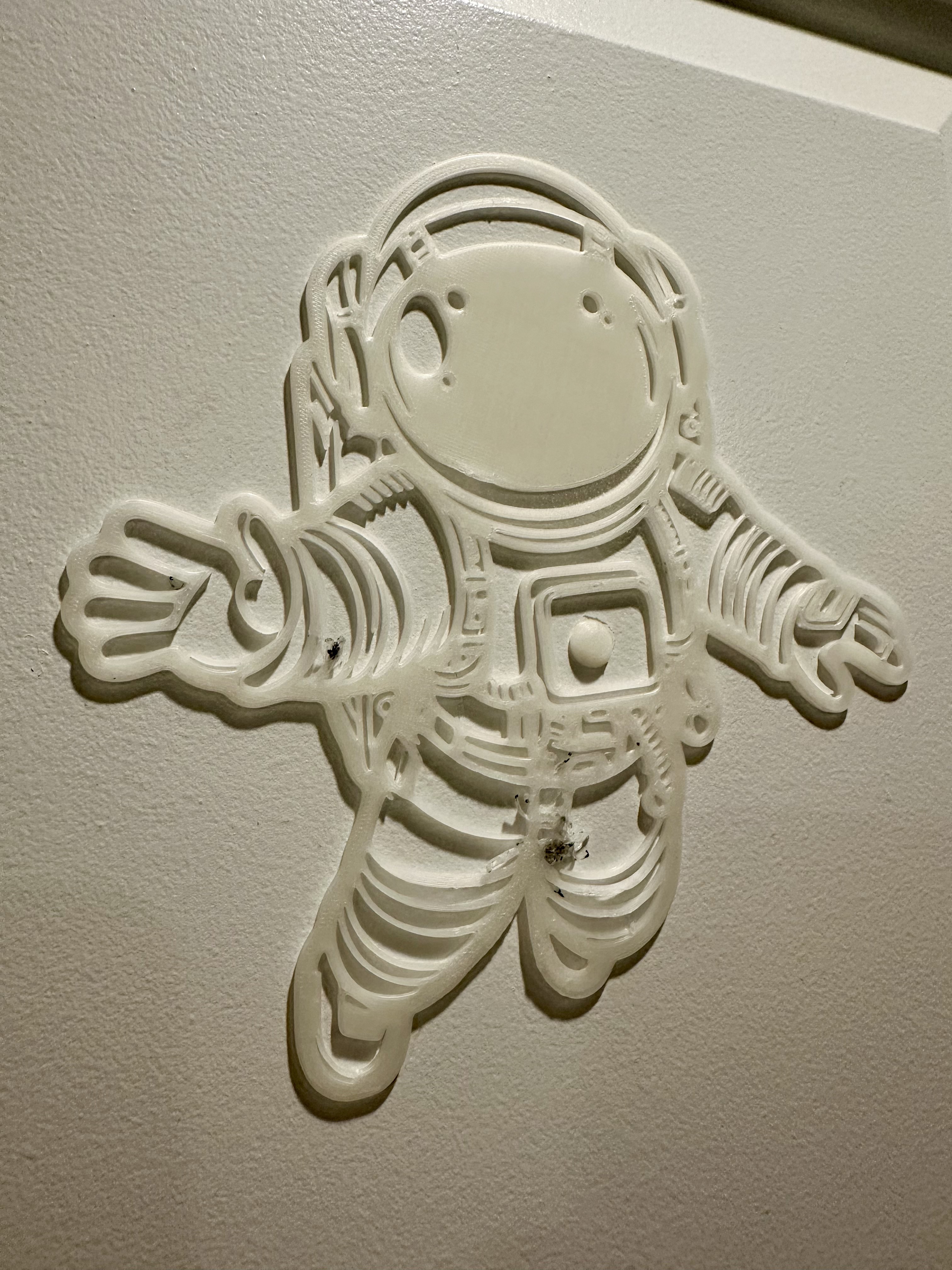 Astronaut wallart - glow in the dark