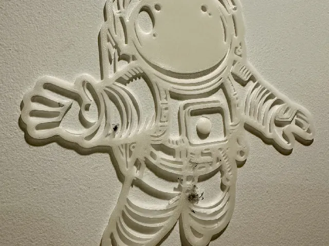 Astronaut wallart - glow in the dark