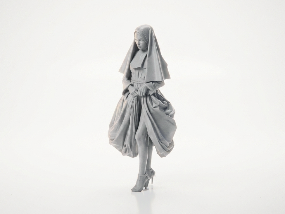 Mysterious Hooded Figure Female Statue 3D Printable