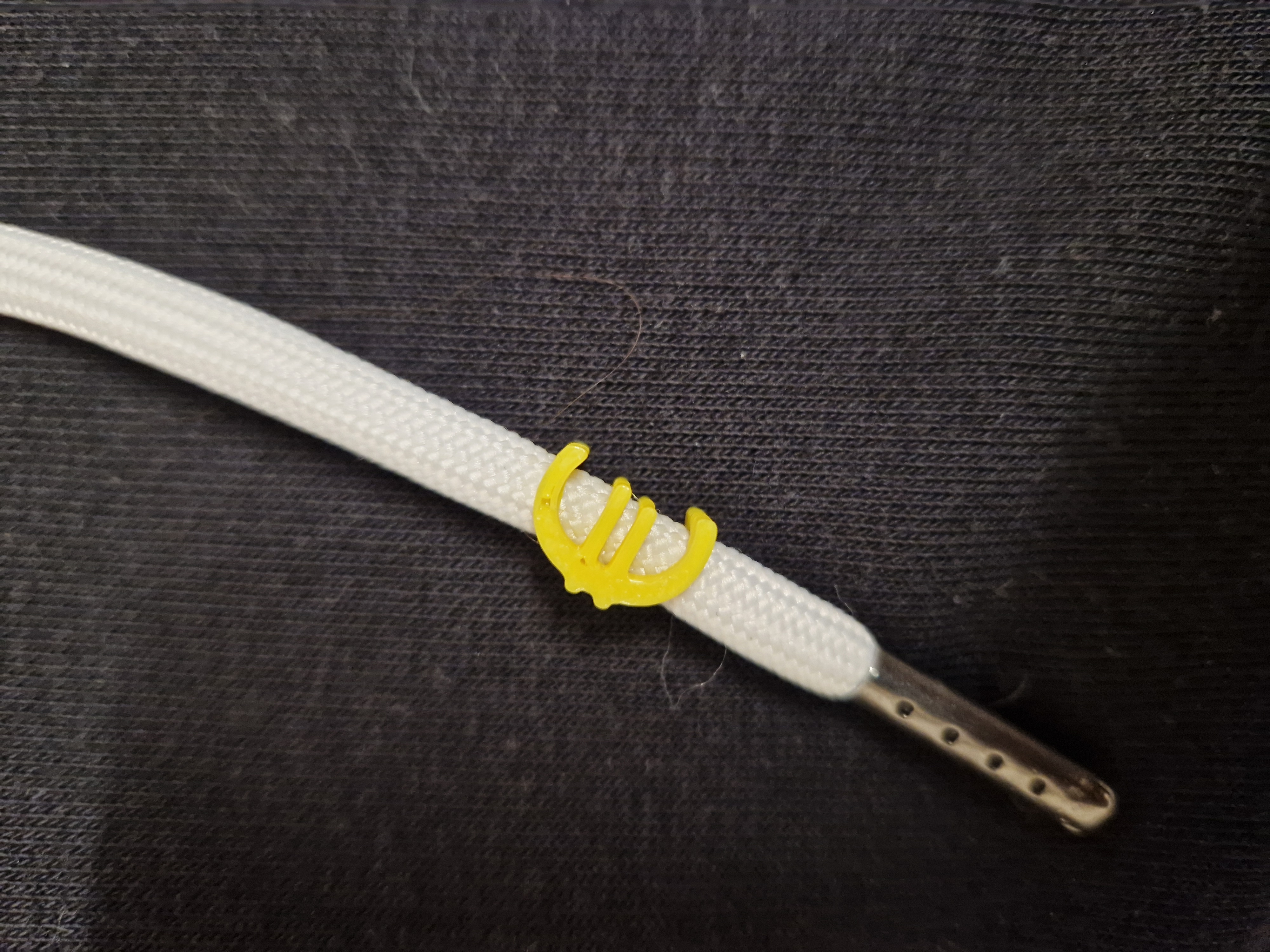 Euro sign bead