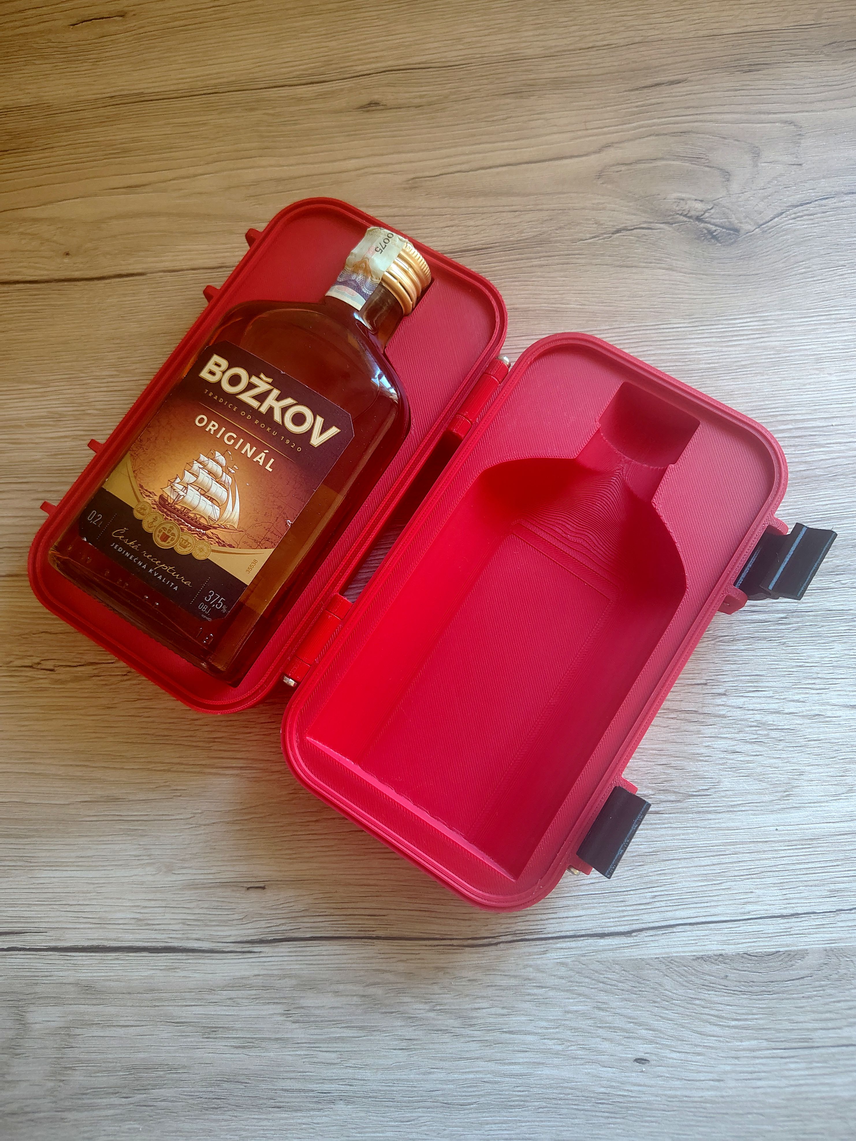 Miniatura 3 do modelo 3D Emergency box (RUM)
