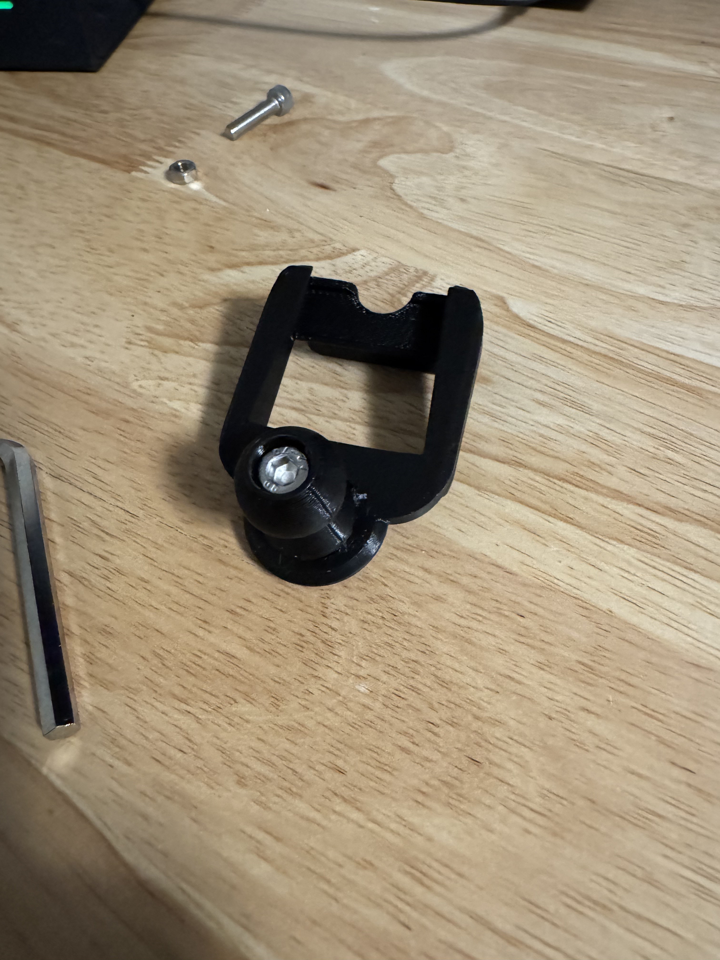 Seat Back Tablet Mount for Rivian R1S & R1T - M5 Nut