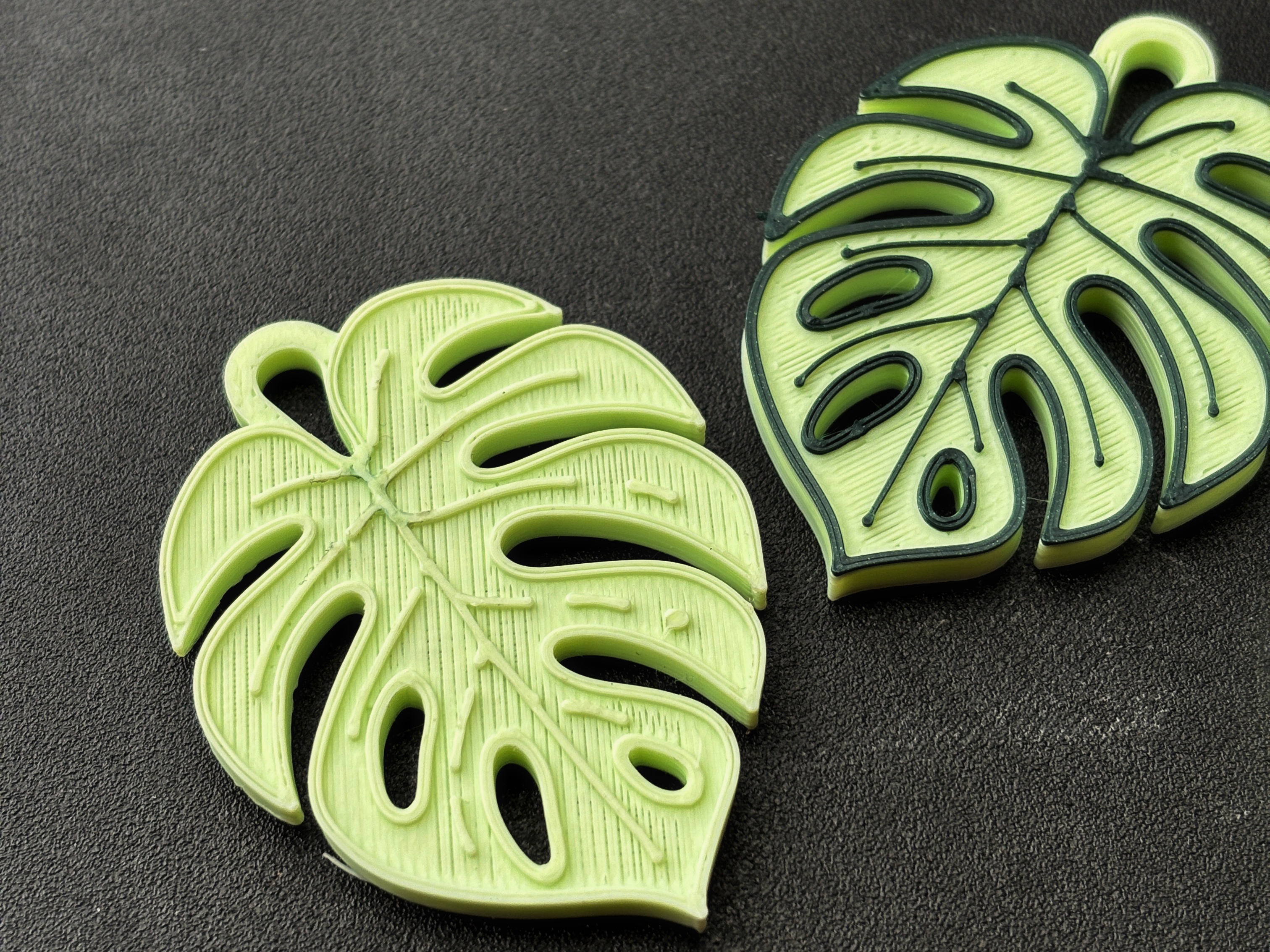 Miniatura 2 do modelo 3D Monstera Leaf Keychain