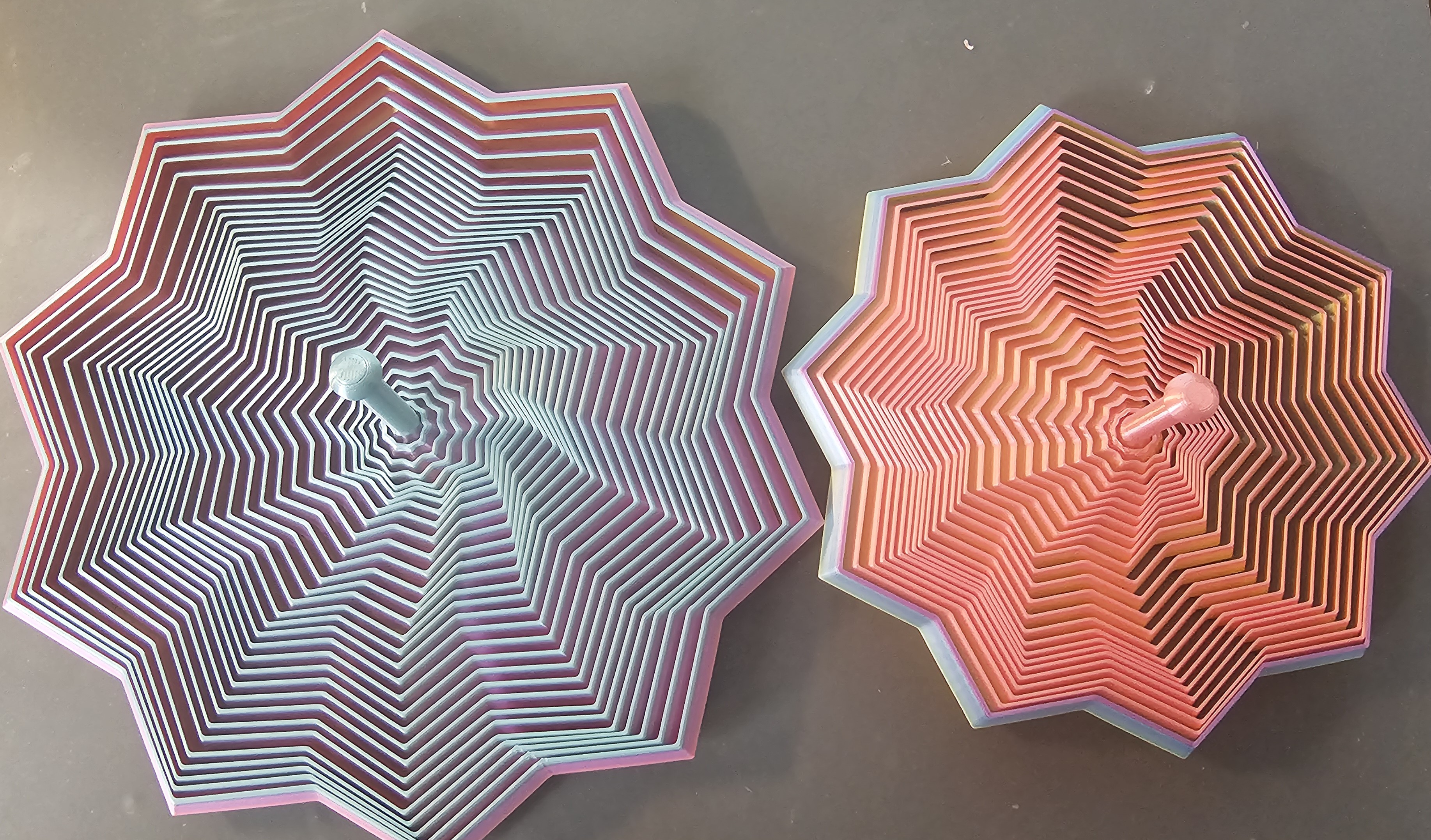 XXL Fidget Star with Handle - Fills 235x235 mm Plate