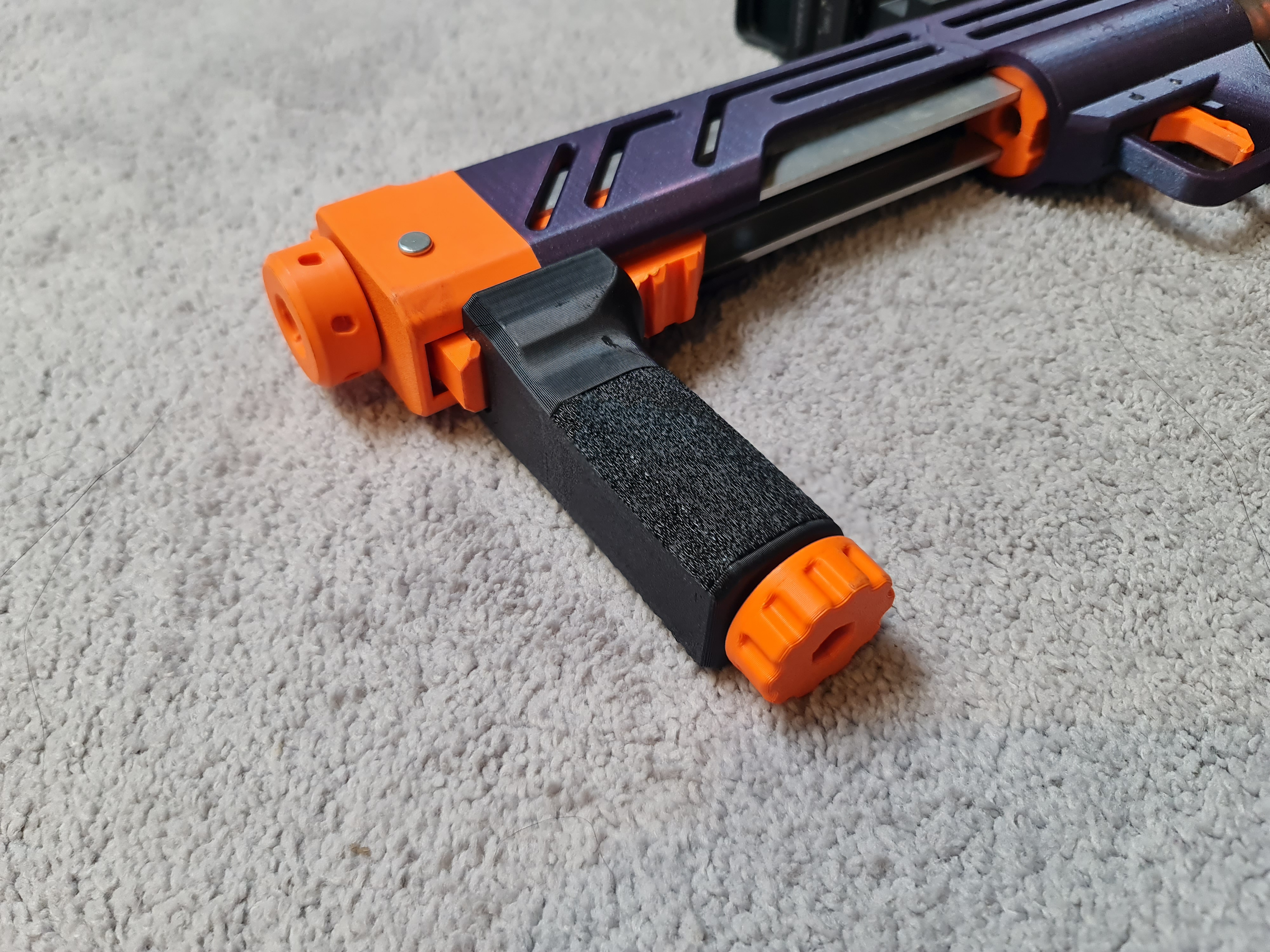 Toolless Picatinny Fore Grip