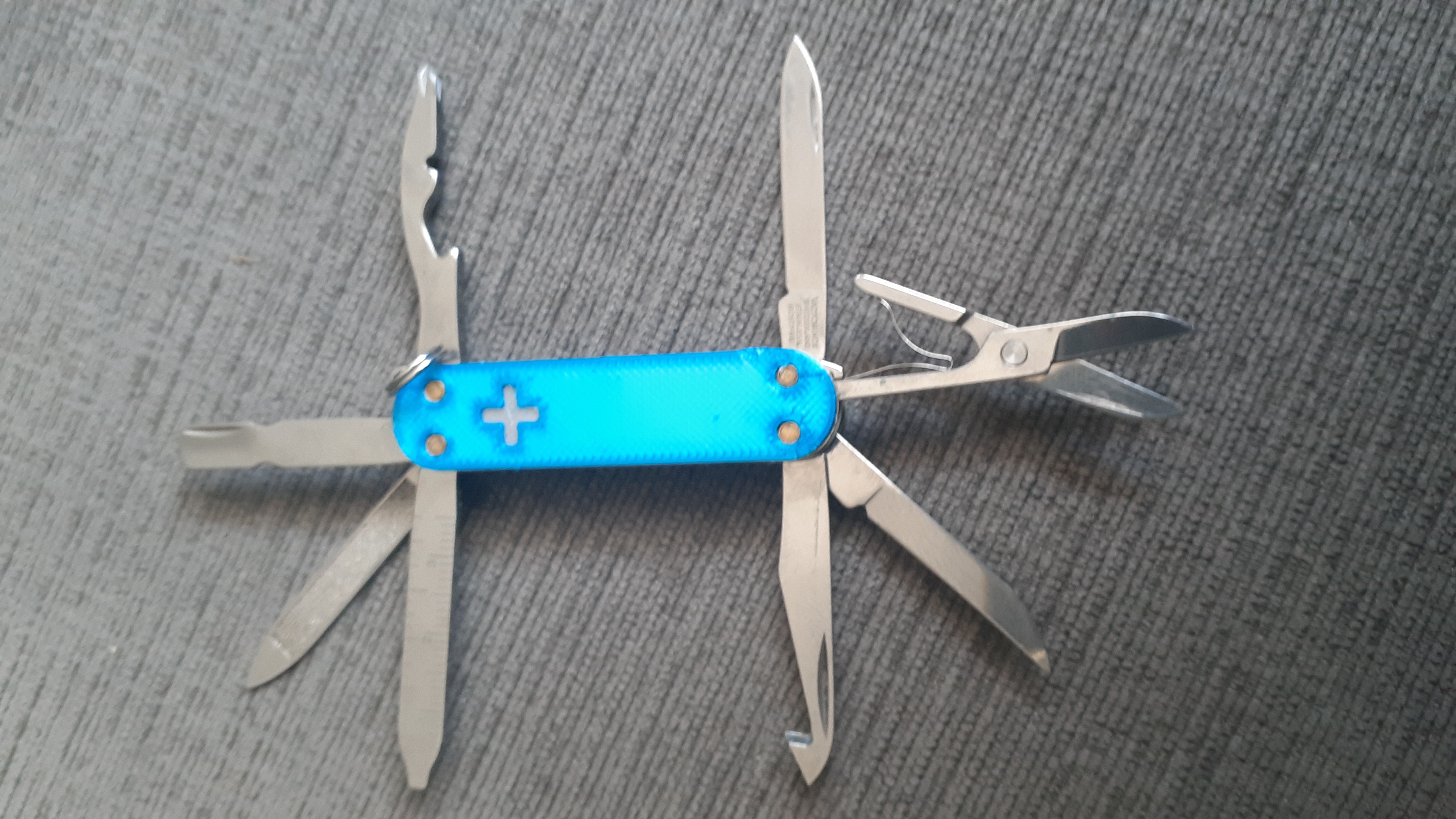 58mm Victorinox "Alox" Scales (too thin for scale tools)