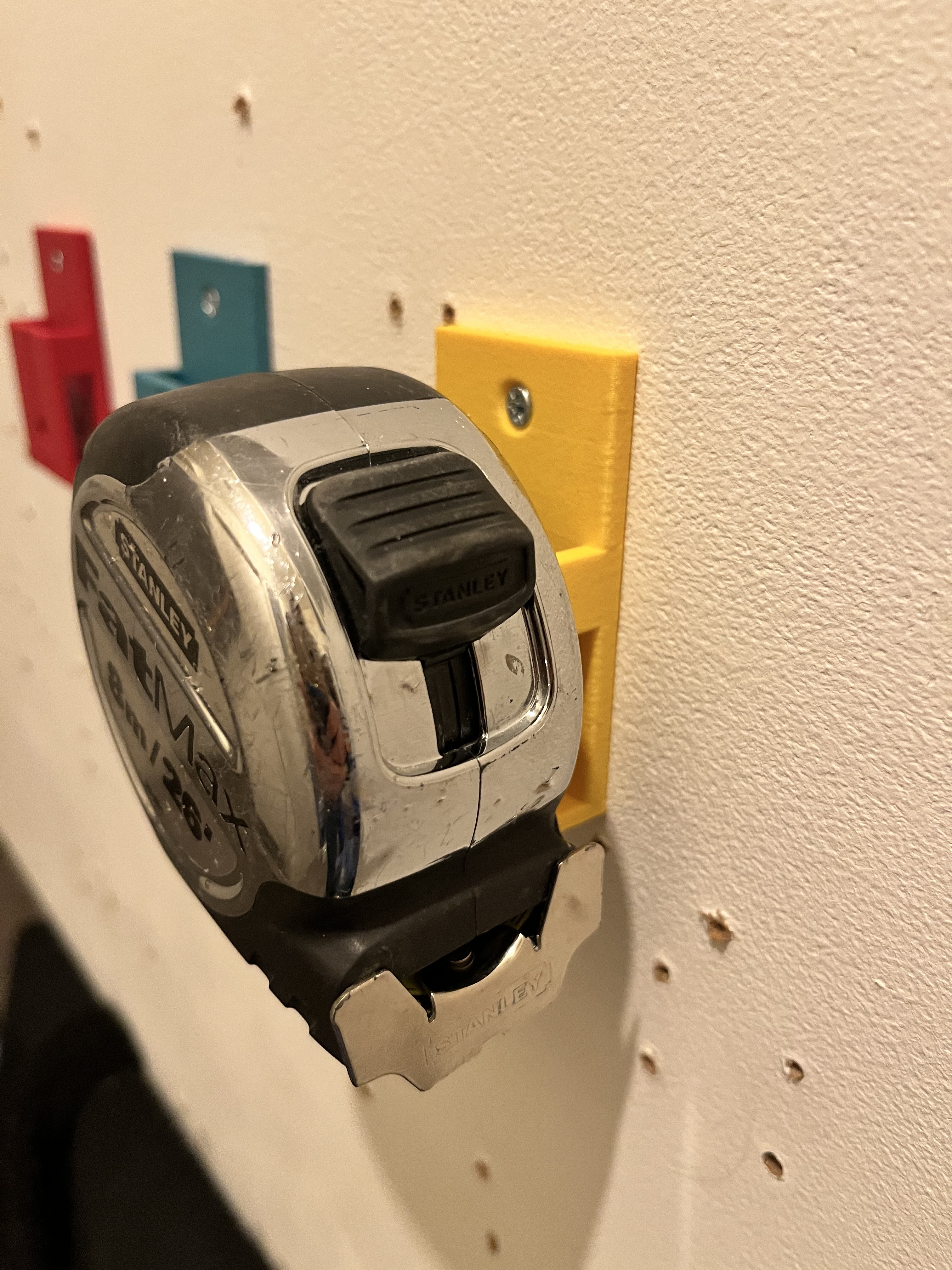 Measuring tape holder