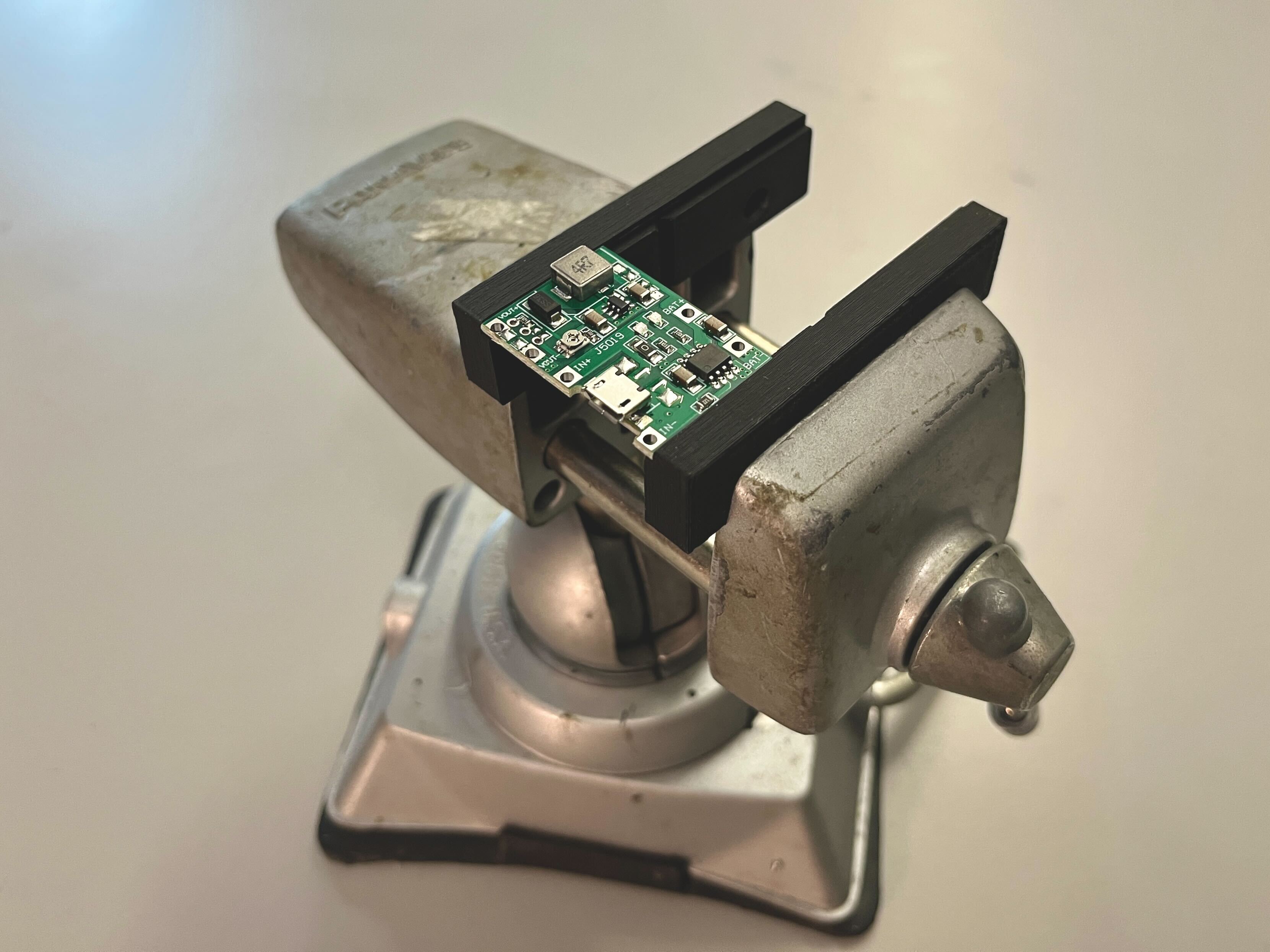 PanaVise Vise Jaws with PCB Groove