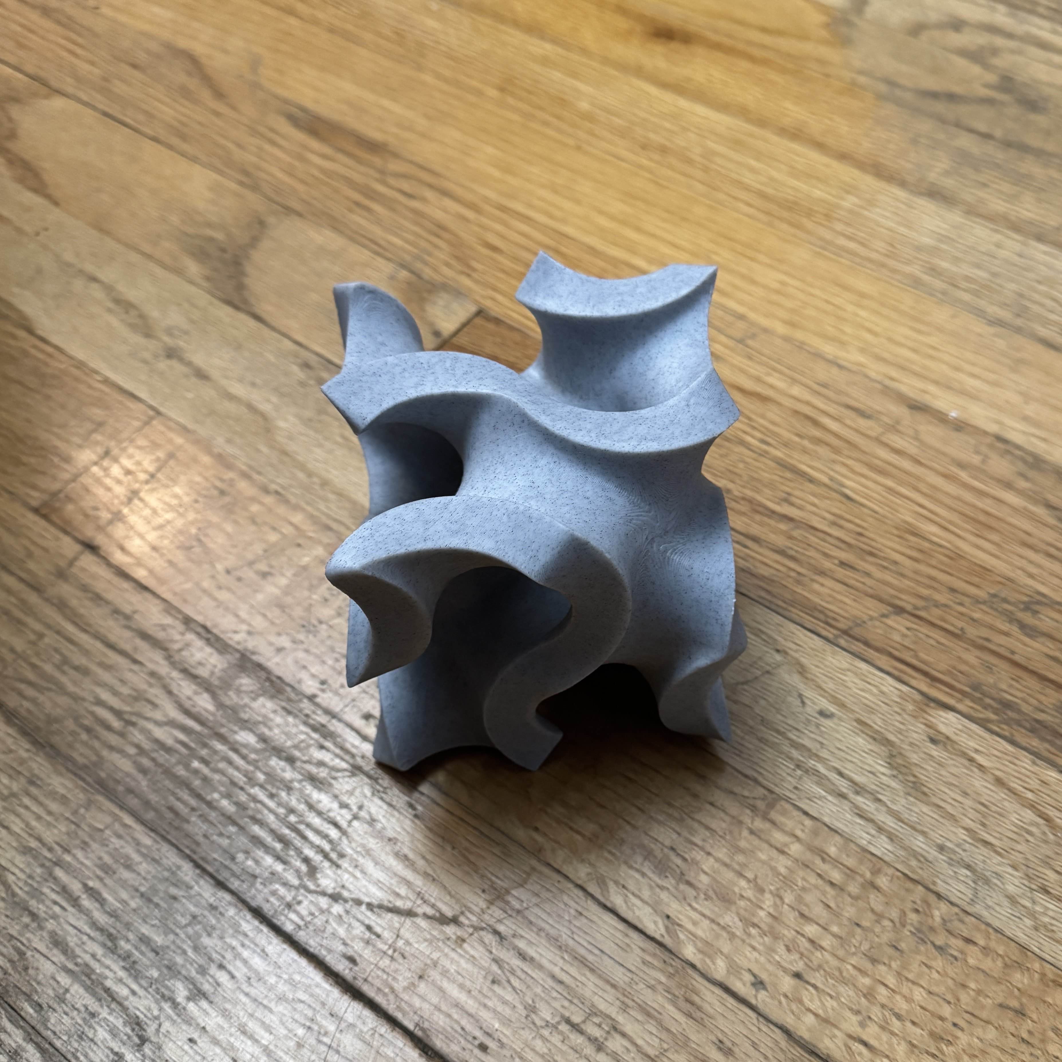Thick Gyroid