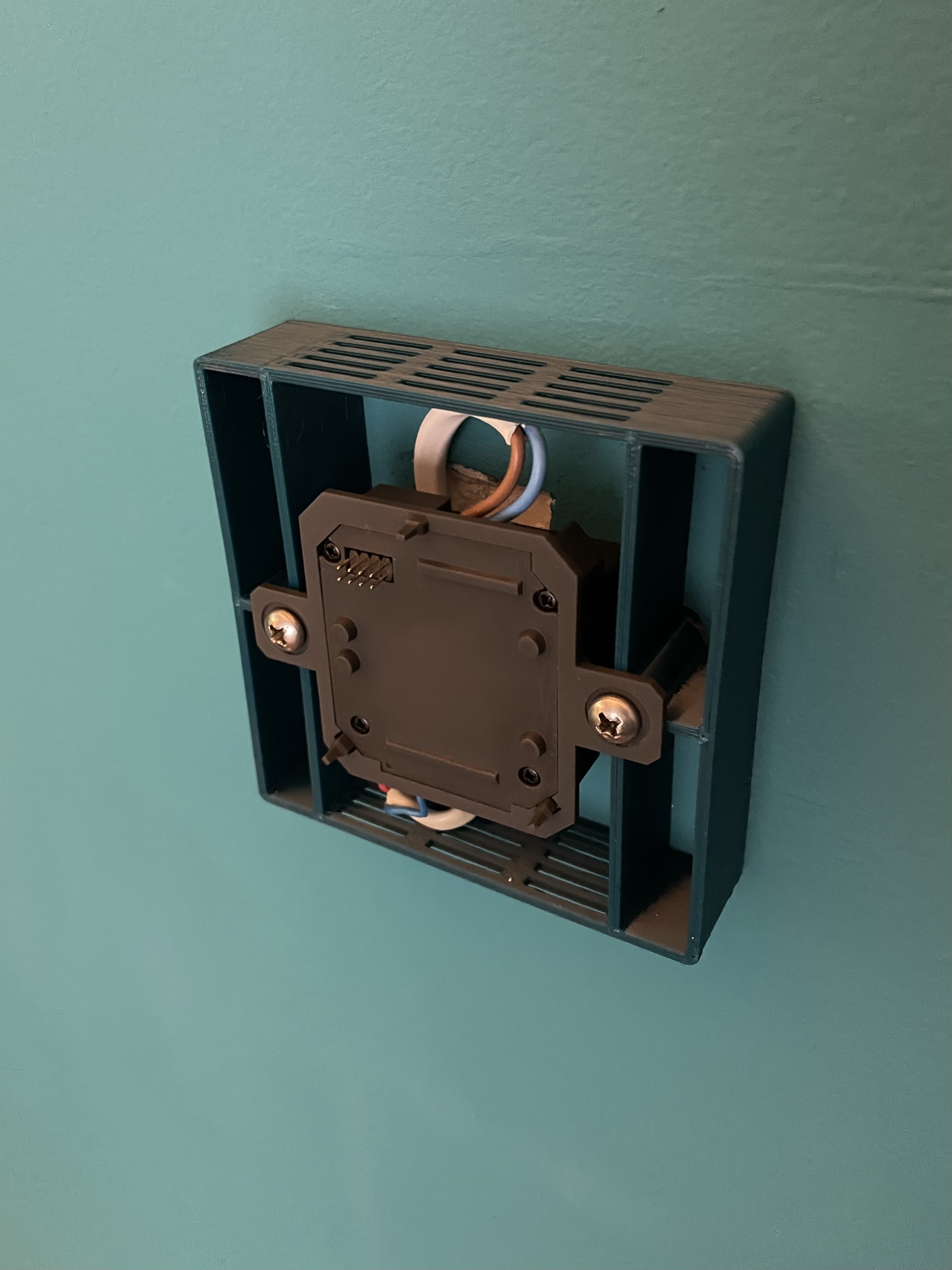 DIYLESS Thermostat 3 wall mount shell