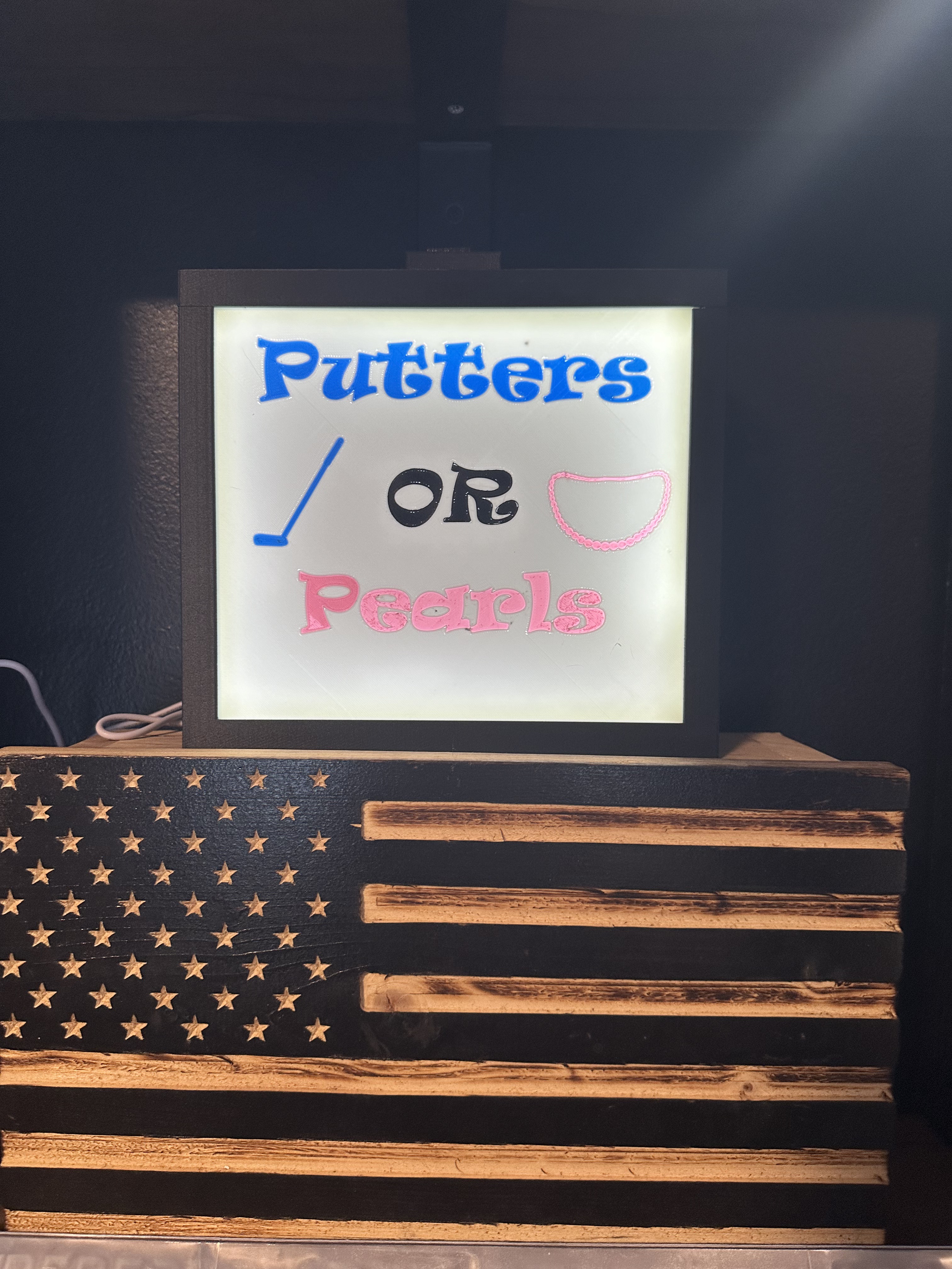 Frame Front - Putters or Pearls
