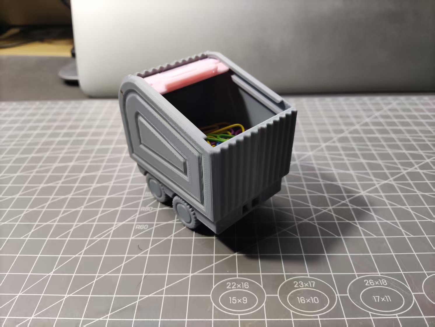 Miniatura 3 do modelo 3D small trailer