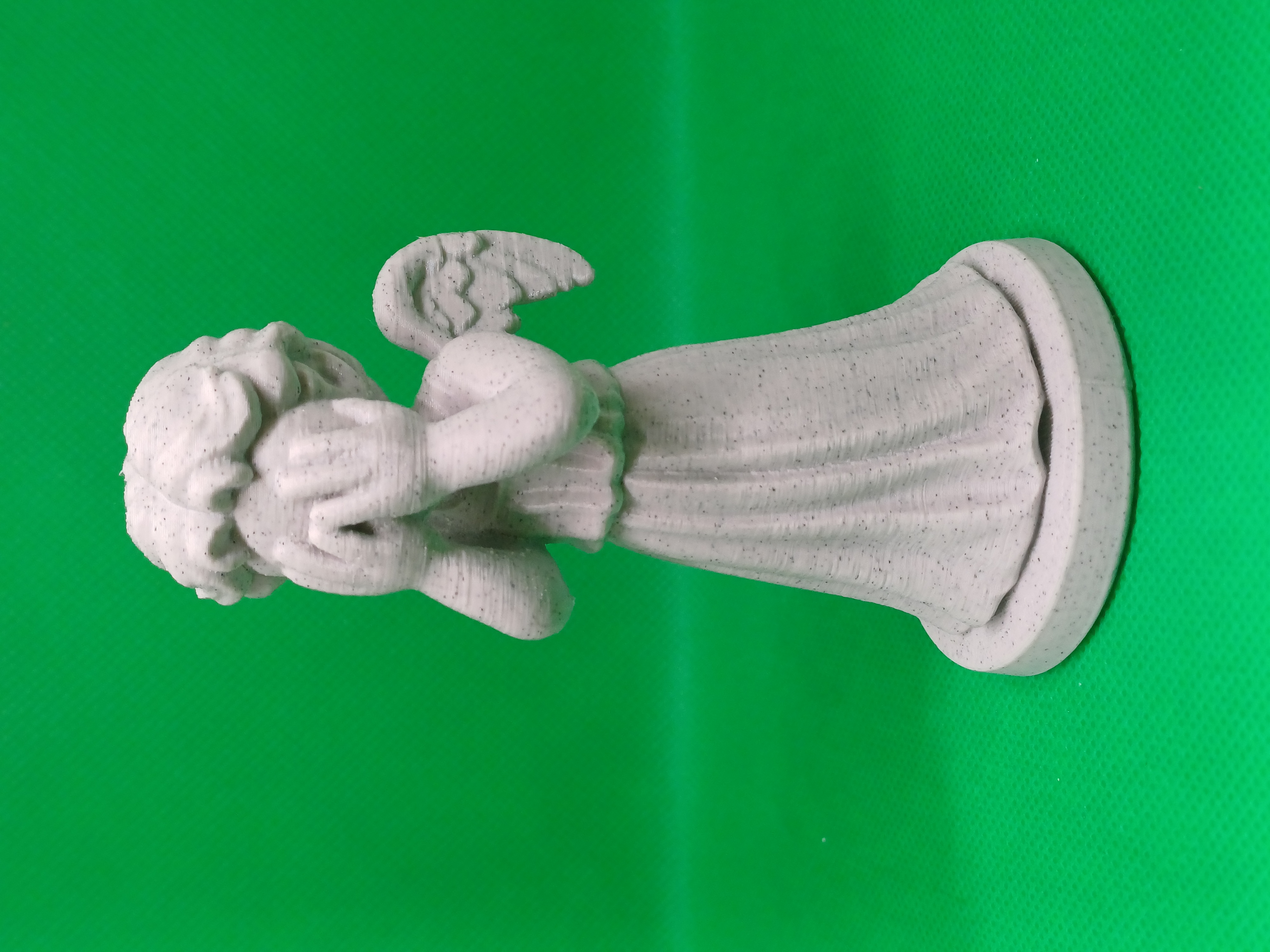 Weeping Angel (hiding) - Doctor Who