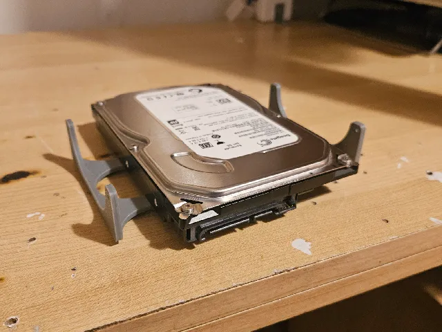 5.25" Front Panel Bay to 3.5" HDD Adapter