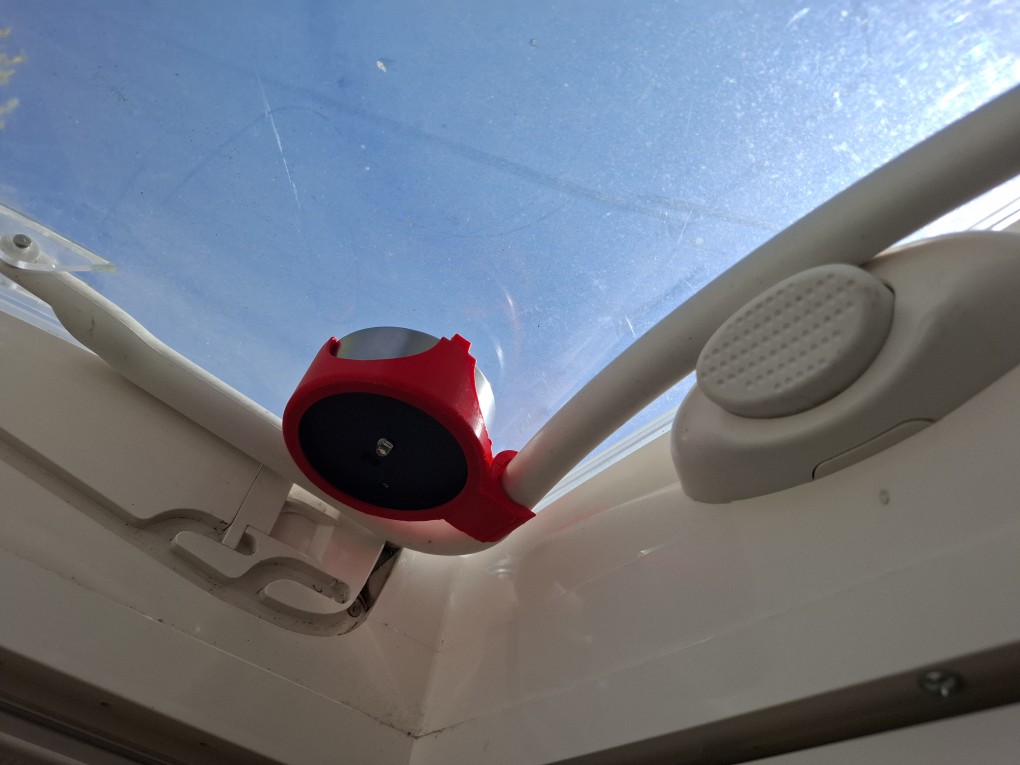 RoofHatchSolarPanelLight