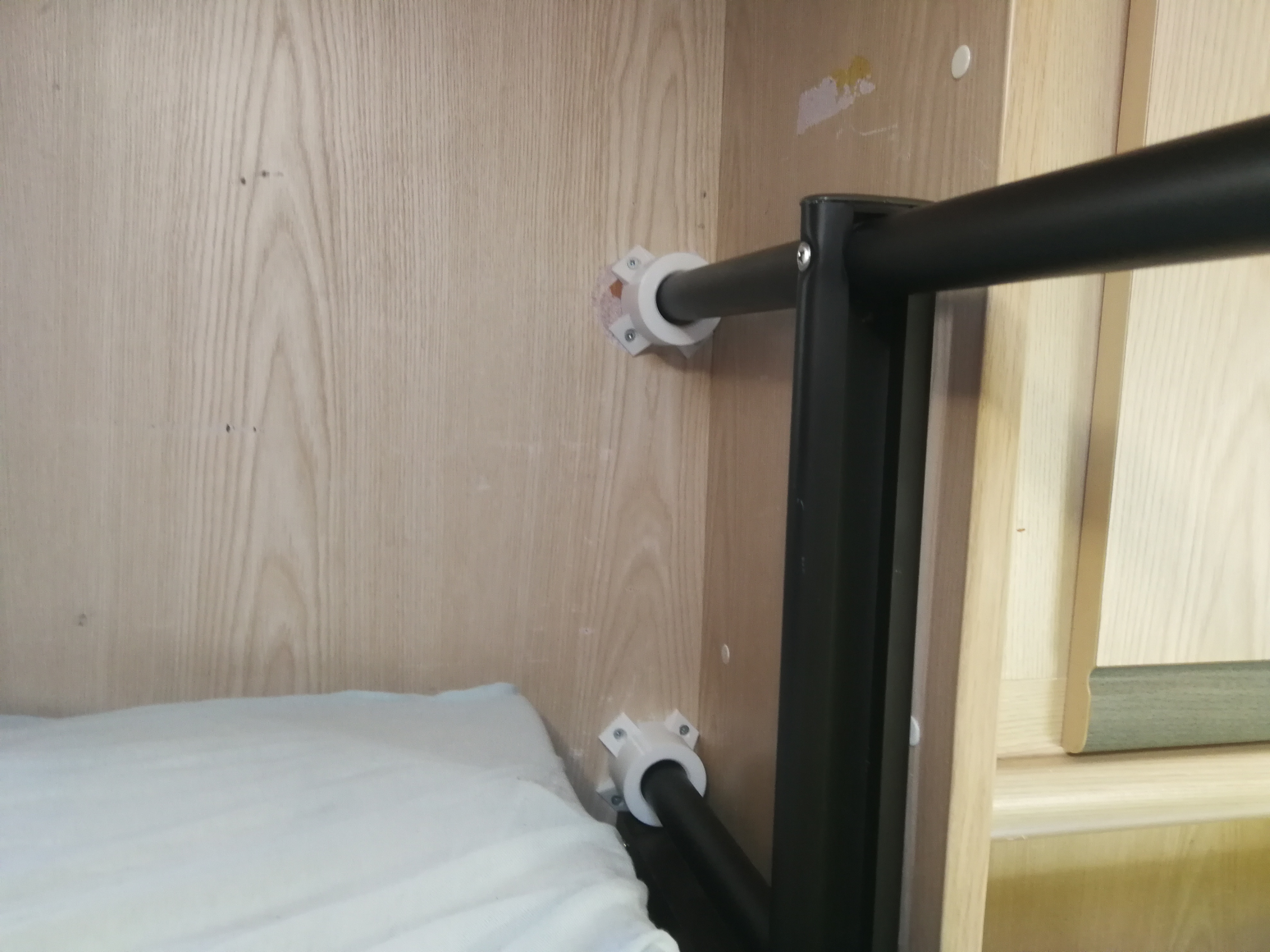 25 mm Ladder Rod Holder for RV Loft Beds – Screw-Mounted Safety Rail Bracket