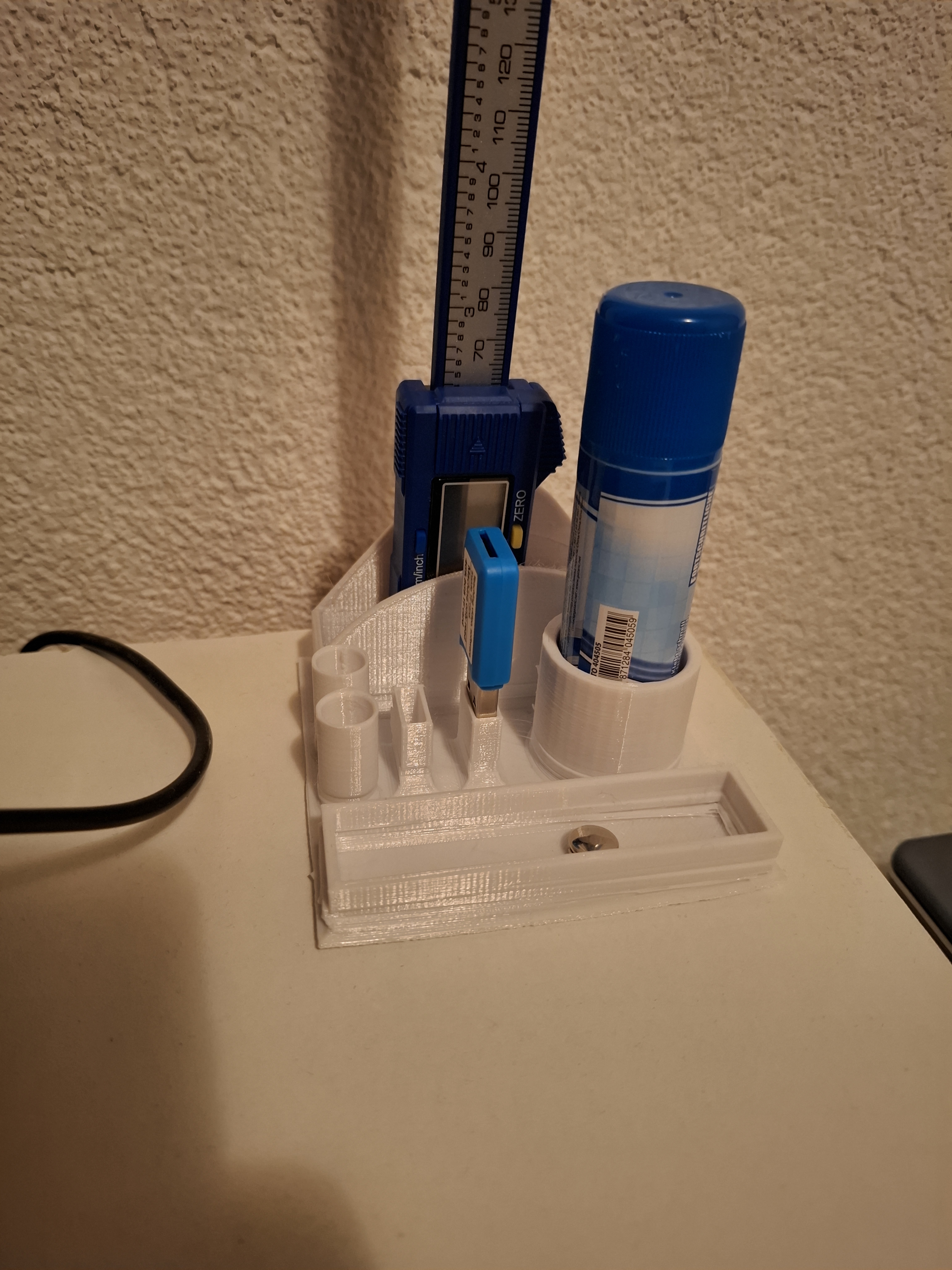 Desk organiser for 3D printer tools 90x90mm