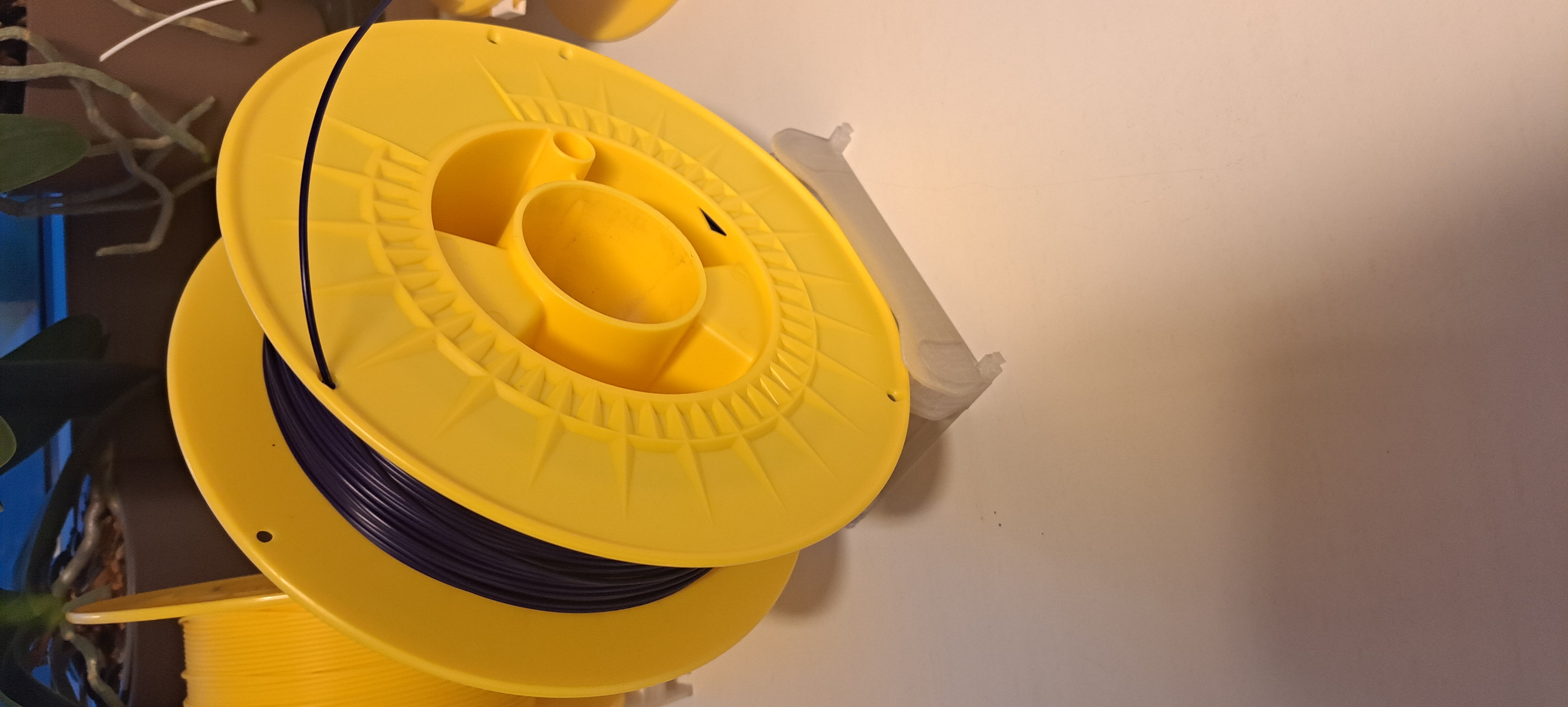 Minimalist spool holder for storage (expandable/modular)