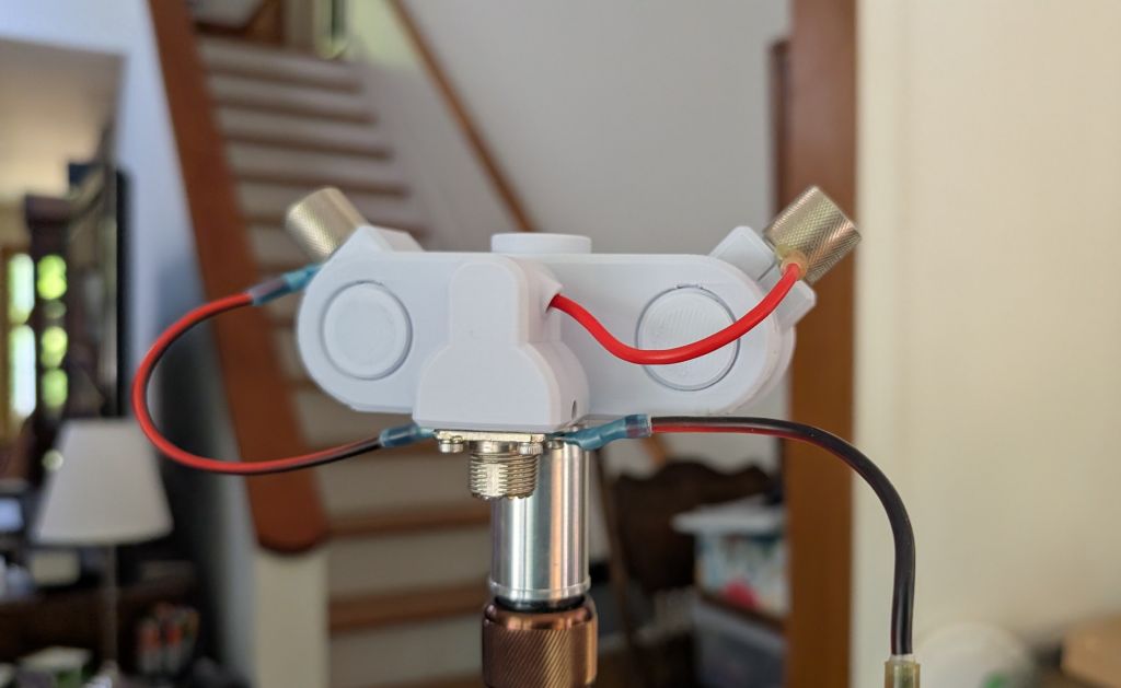 Pole Topper Elevated V/Vertical Antenna Base
