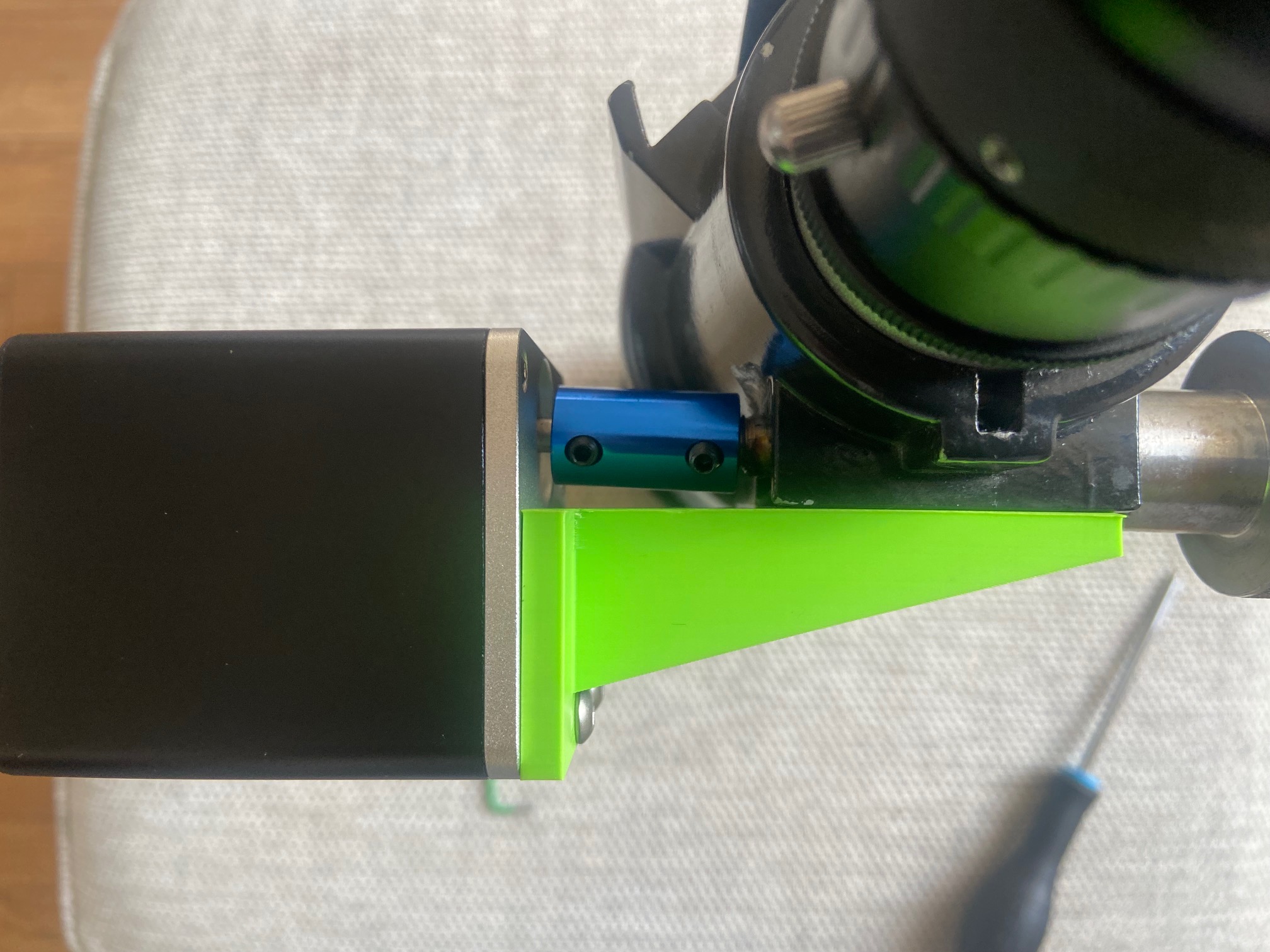 Gemini EAF focuser bracket