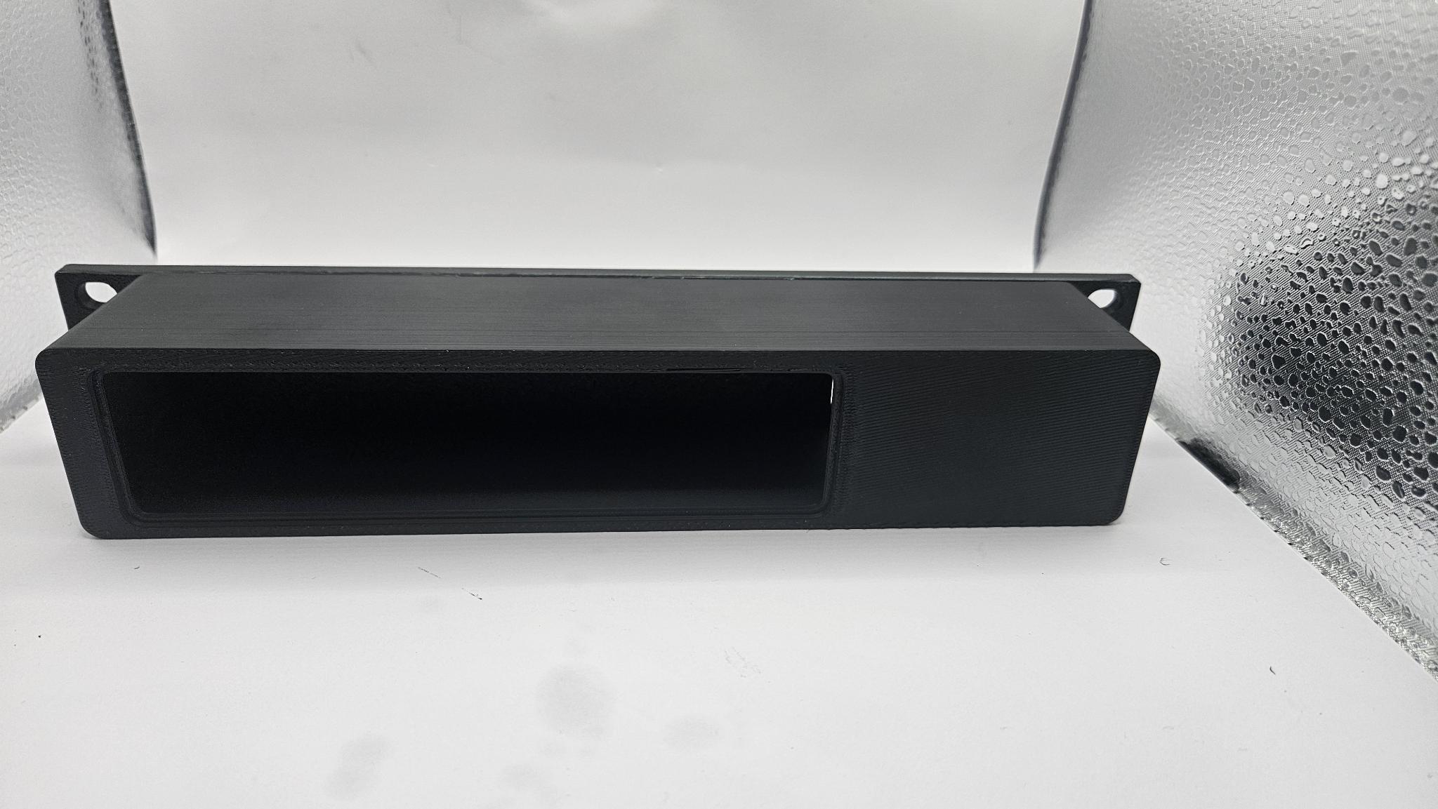10-inch 1U Rack mount IEC Power Distribution Unit (Remix)