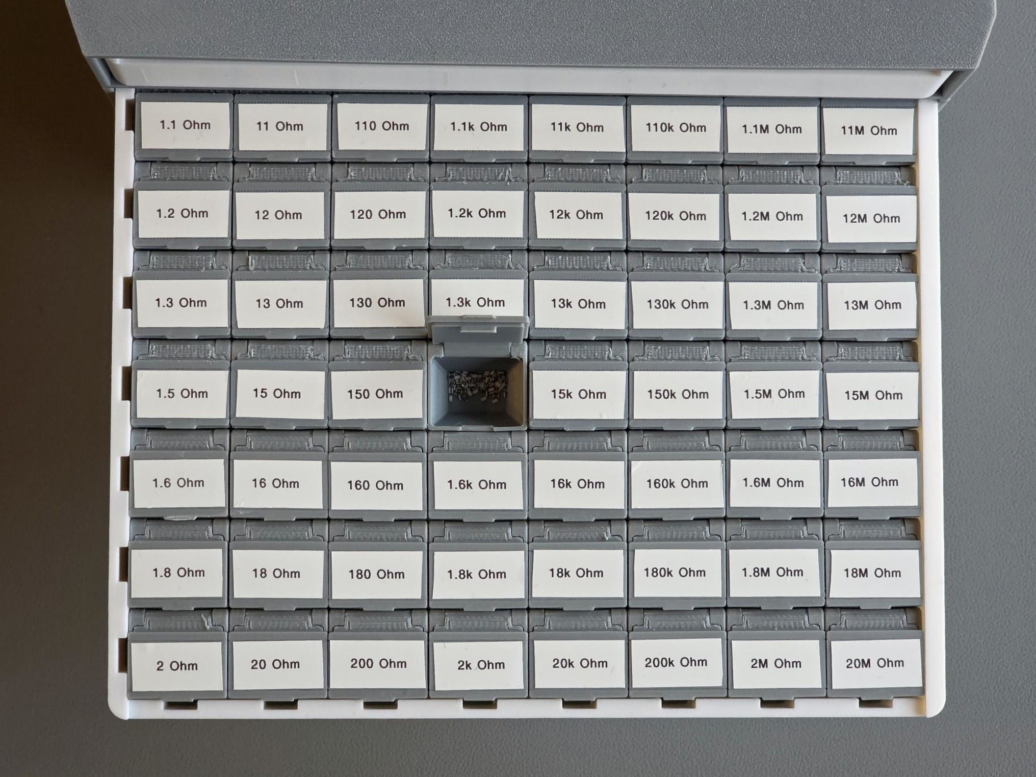 SMD Register with 8 x 8 SMD Containers per Register