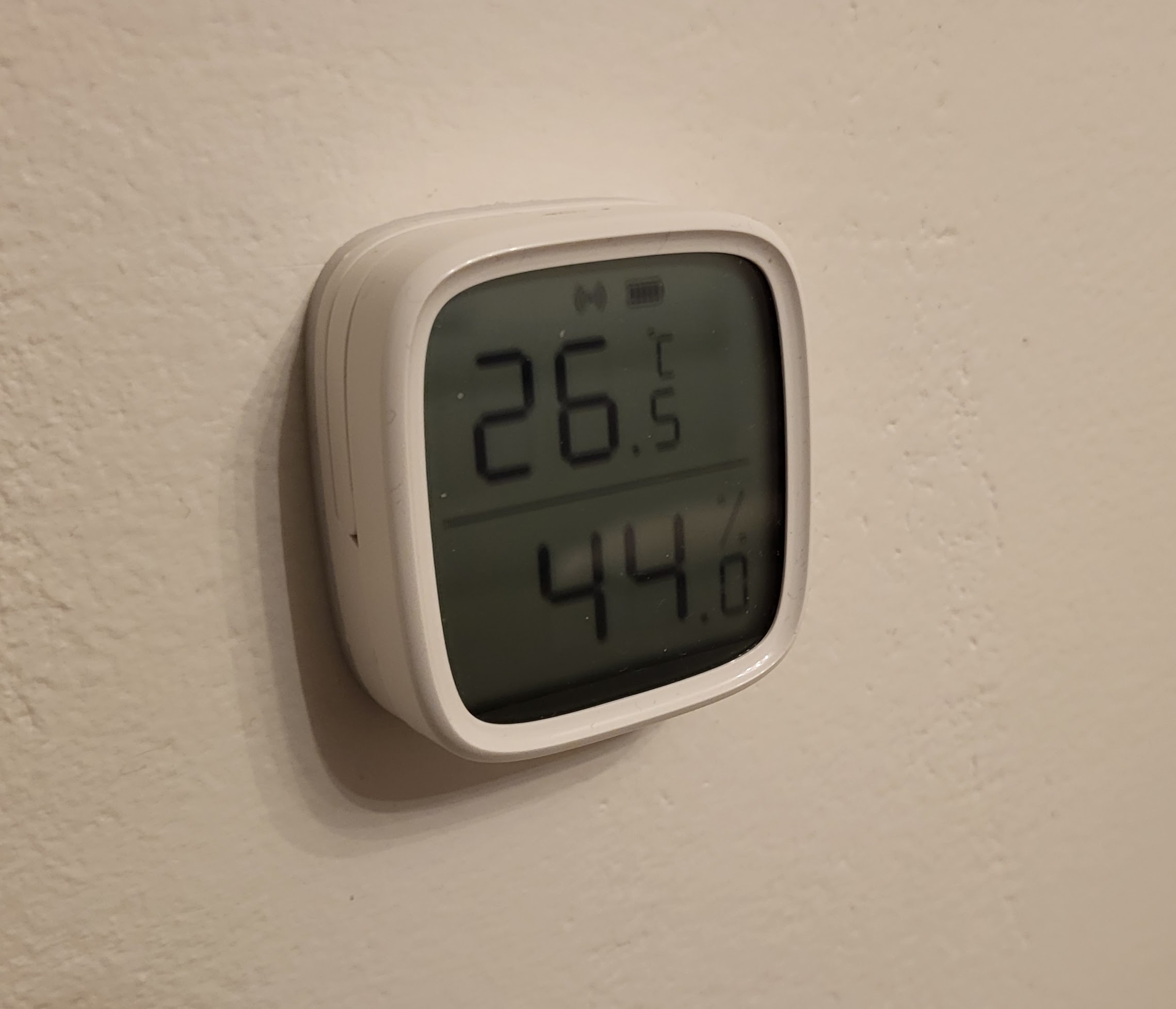 Sonoff SNZB-02D Temperature and Humidity Sensor Spacer for wall mounting