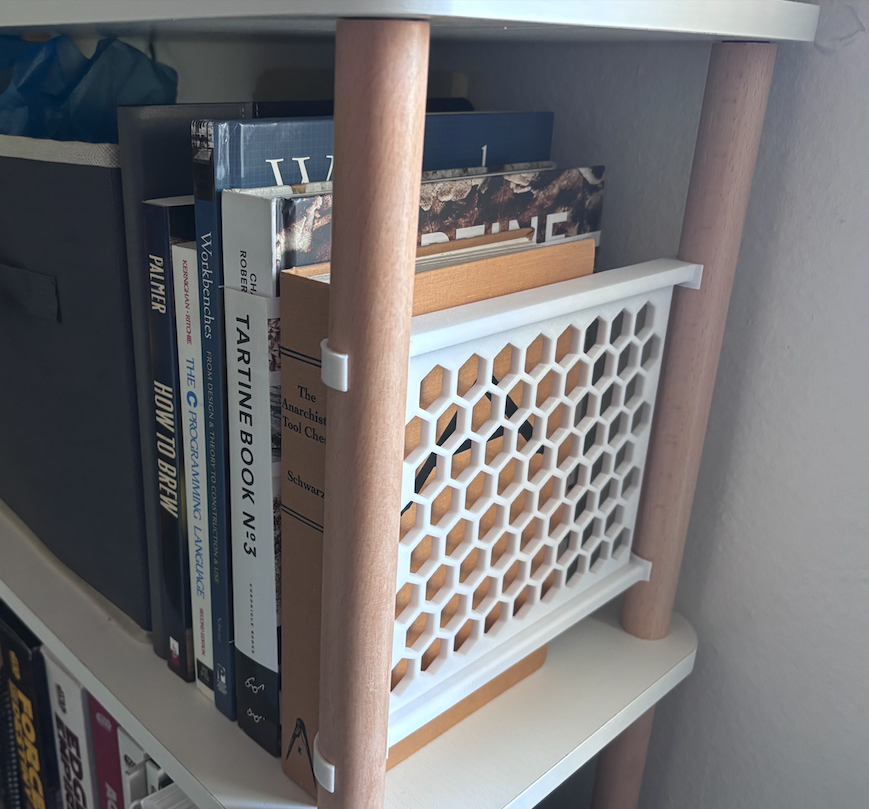 Bookshelf end brackets