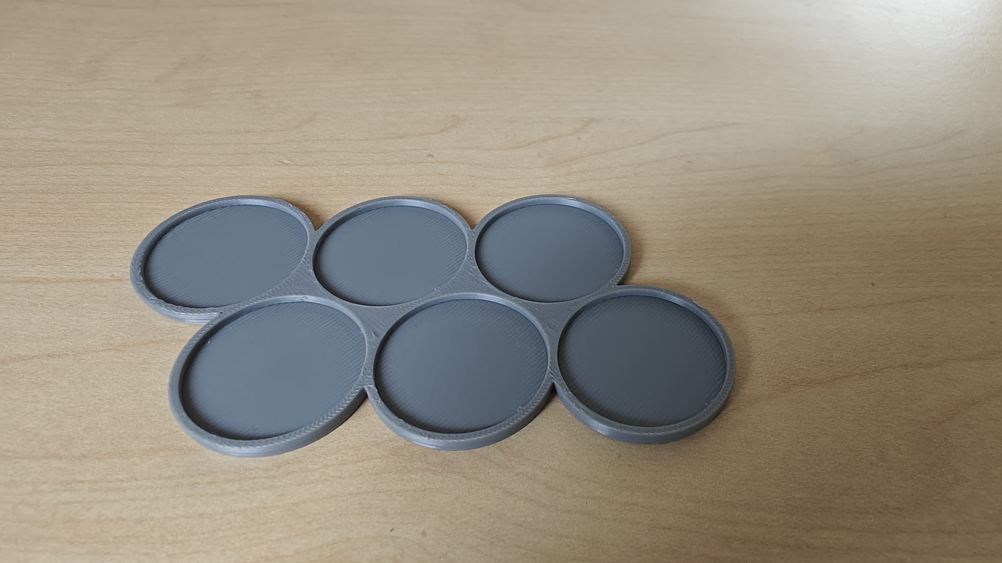 Movementtray for 6 28mm bases